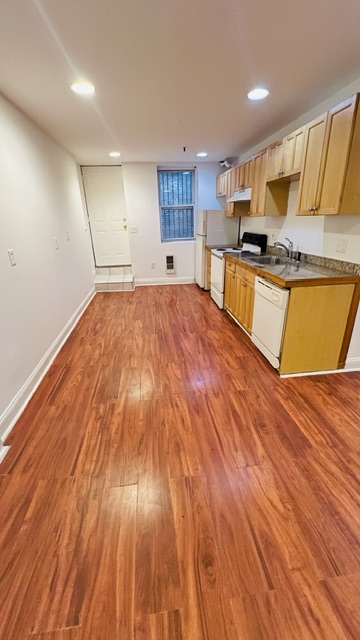 Photos of apartment on Hemenway St.,Boston MA 02115
