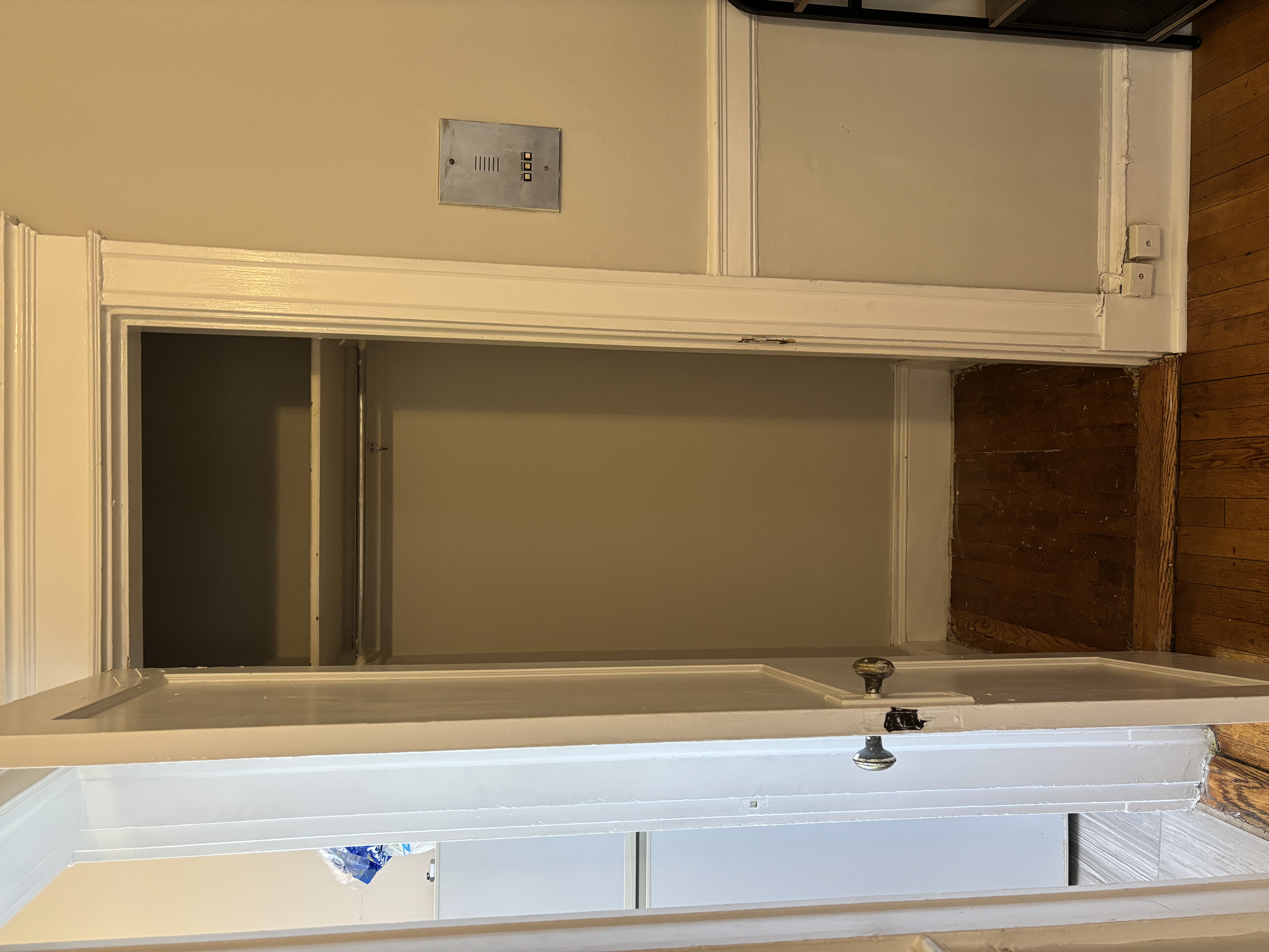 Photos of apartment on Commonwealth Ave.,Boston MA 02134