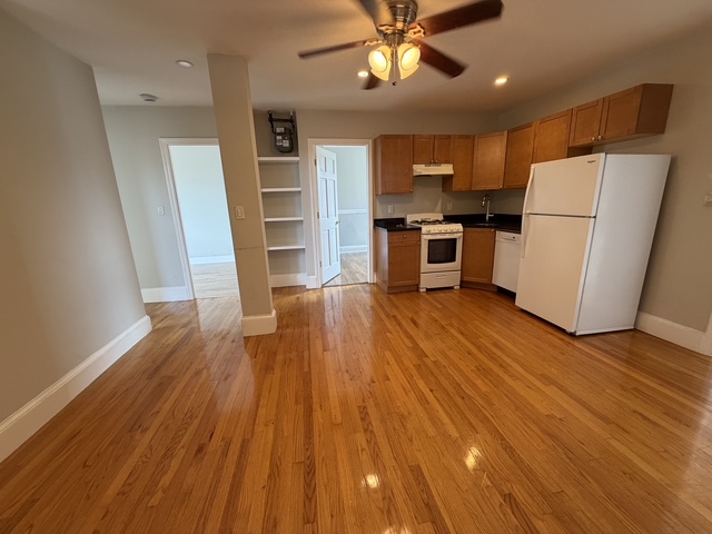 220 Hanover St. — North End