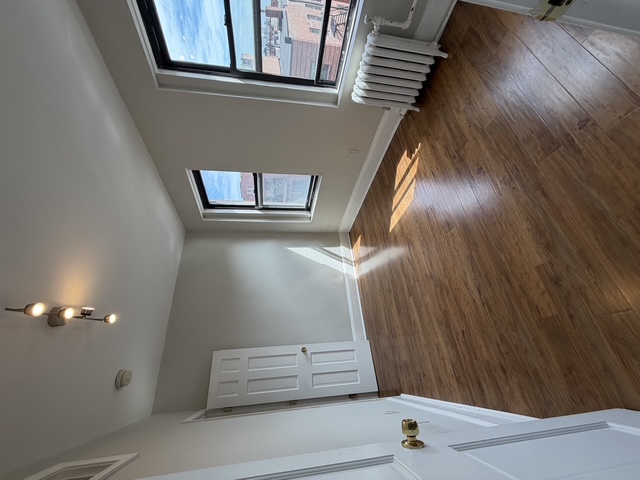 220 Hanover St. — North End