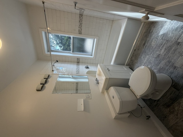 Photos of apartment on Commonwealth Ave.,Boston MA 02134