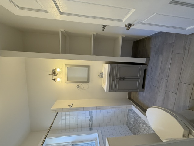 Photos of apartment on Commonwealth Ave.,Boston MA 02134
