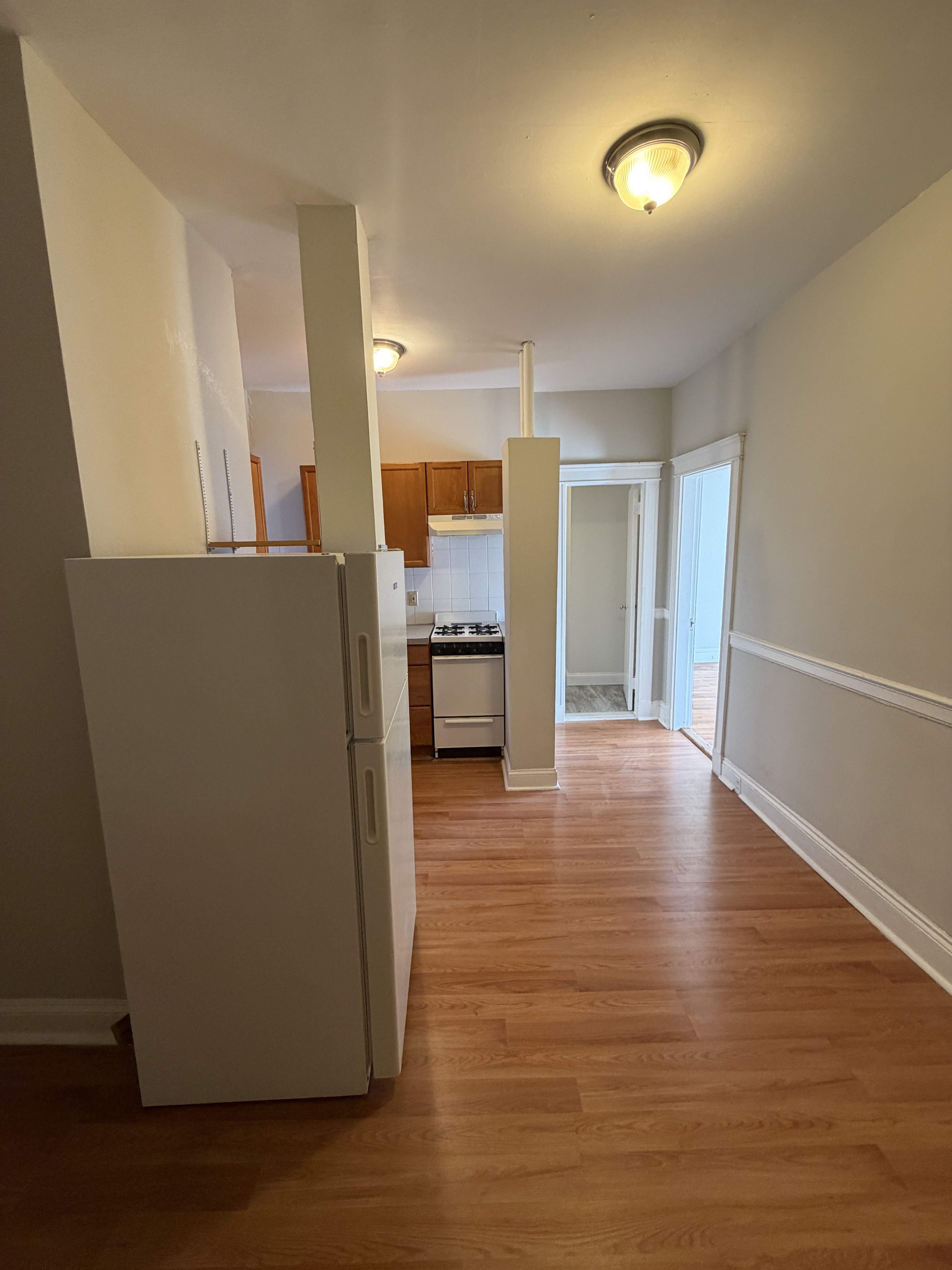 Pictures of  property for rent on Commonwealth Ave., Boston, MA 02134
