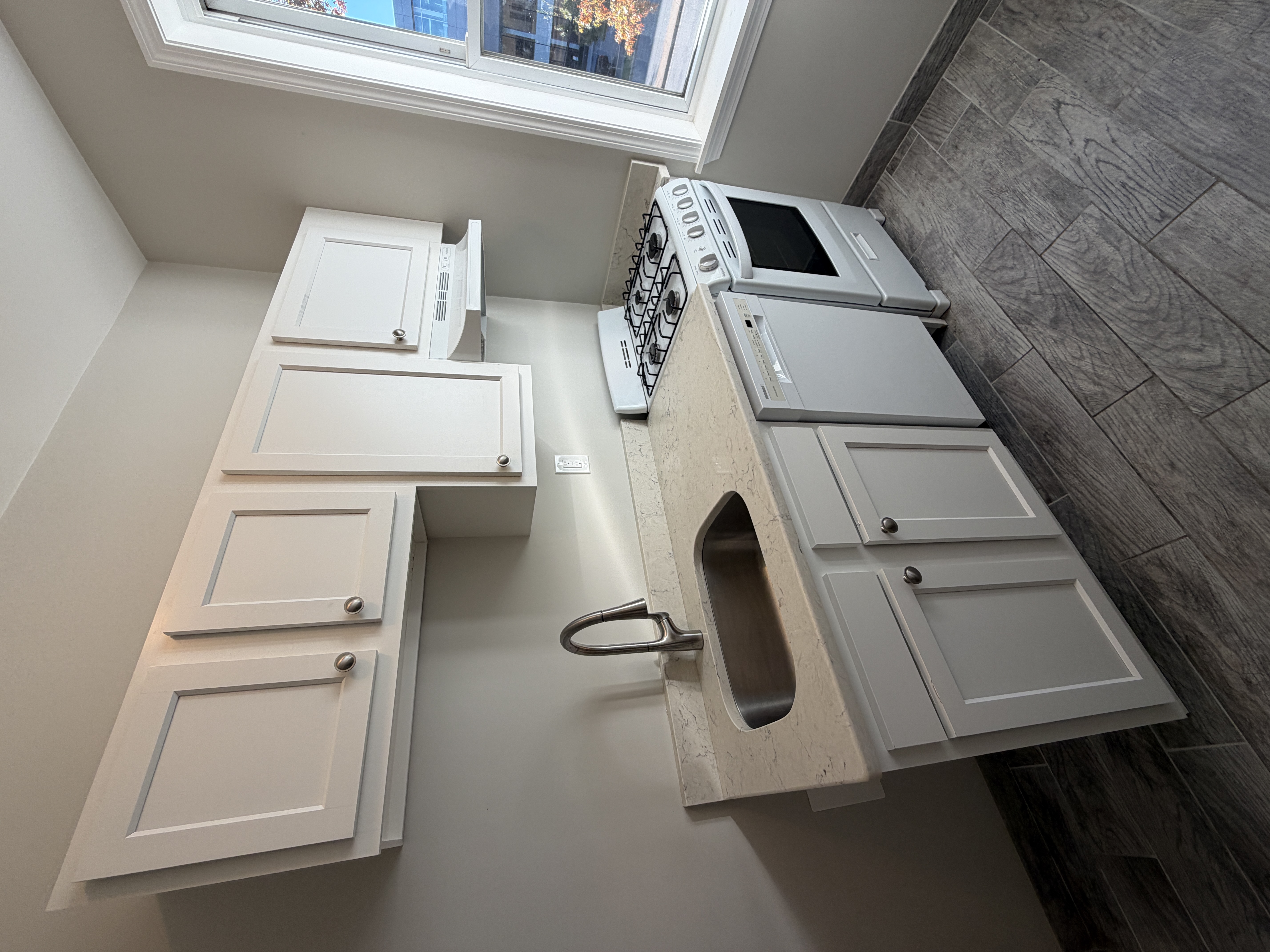 Photos of apartment on Commonwealth Ave.,Boston MA 02134