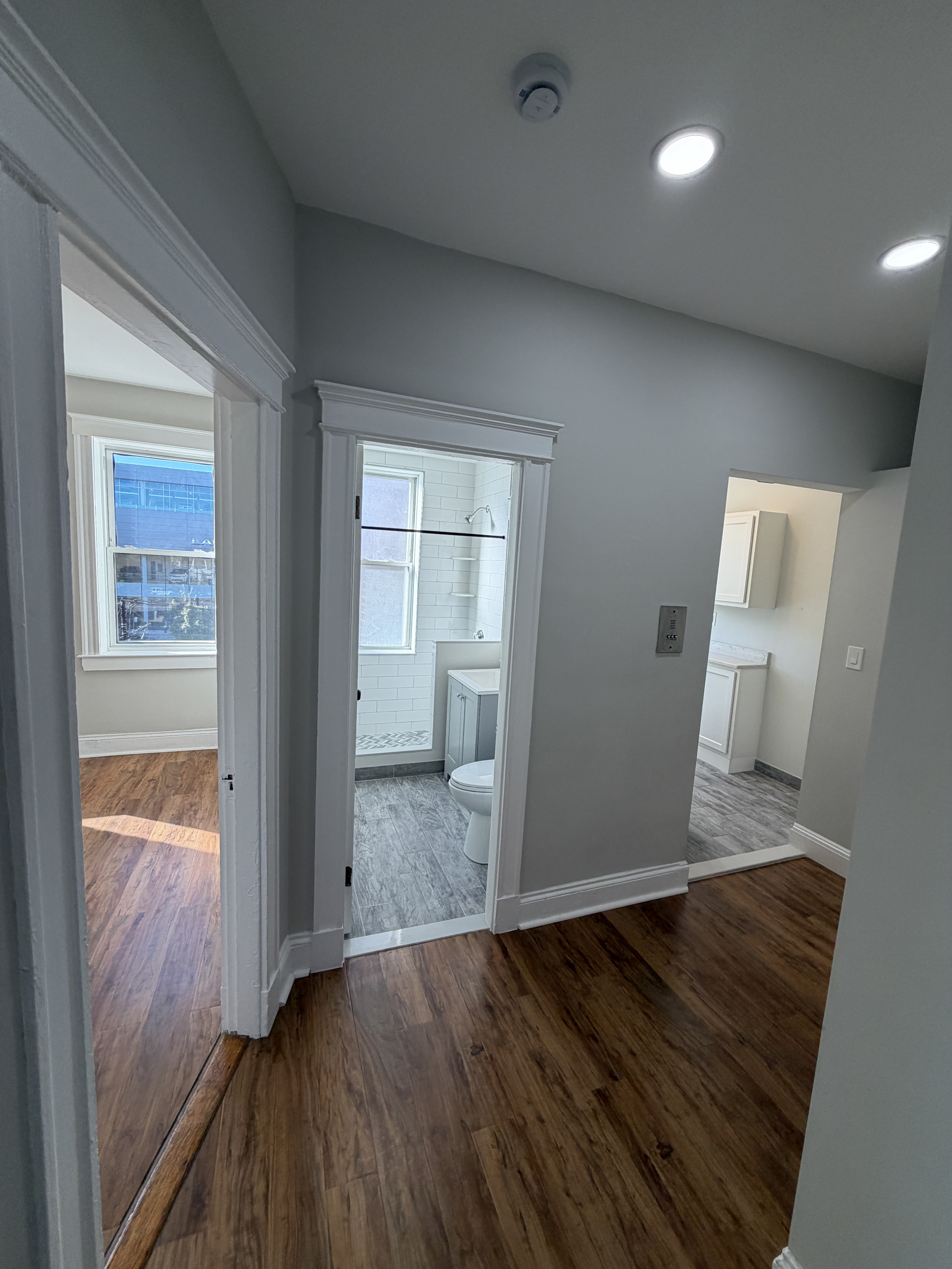 Pictures of  property for rent on Commonwealth Ave., Boston, MA 02134