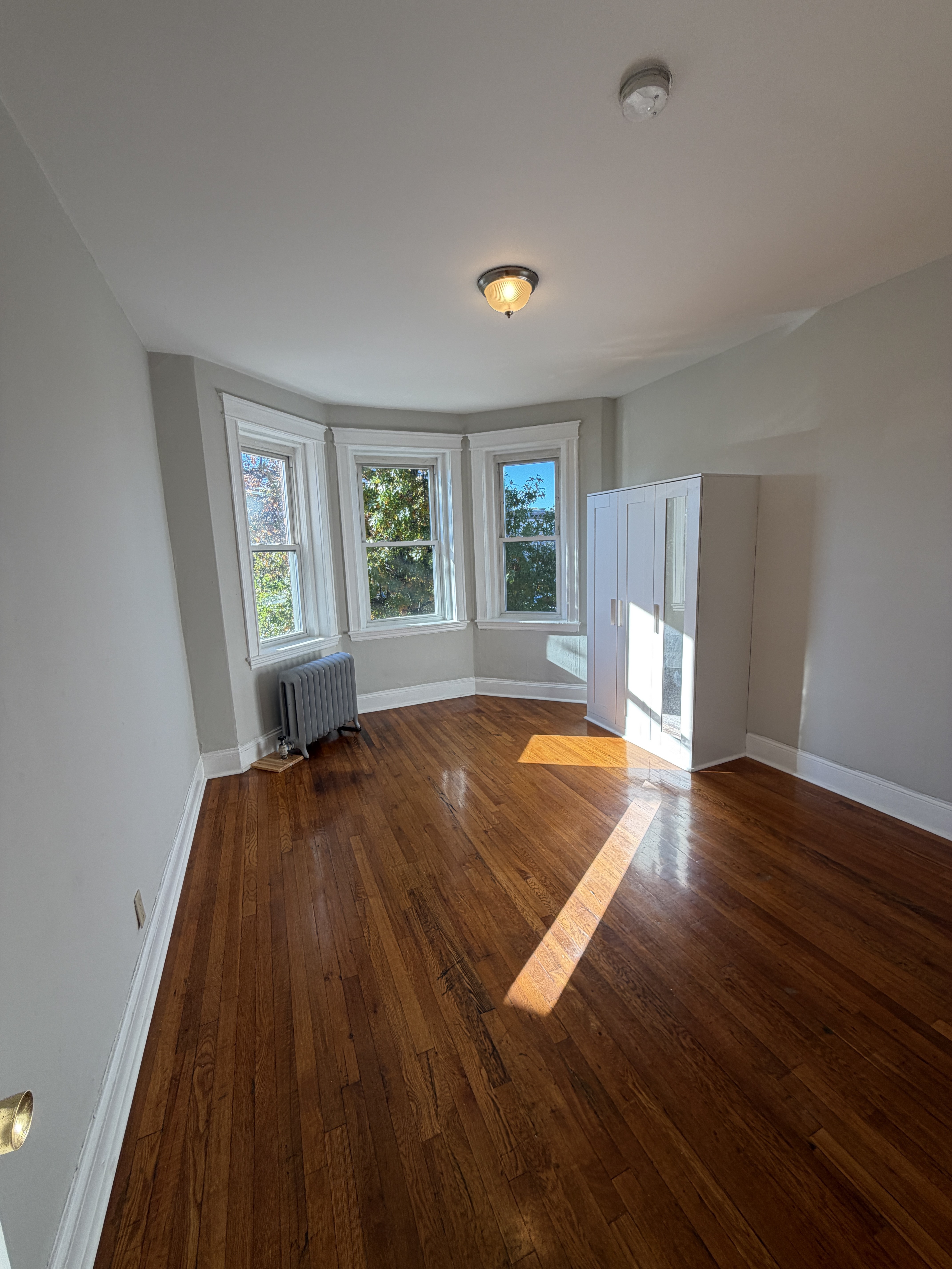 Photos of apartment on Commonwealth Ave.,Boston MA 02134