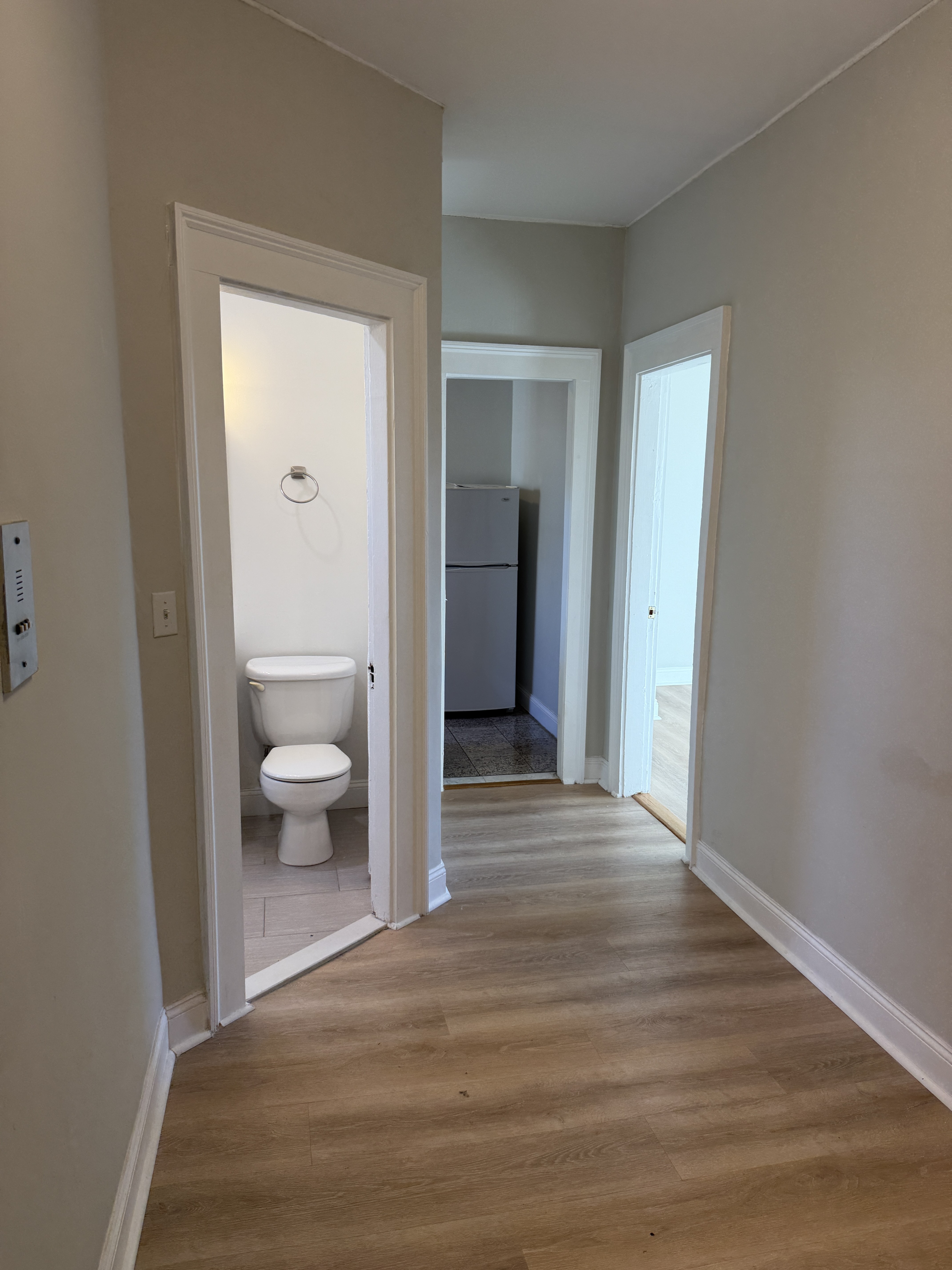 Pictures of  property for rent on Commonwealth Ave., Boston, MA 02134