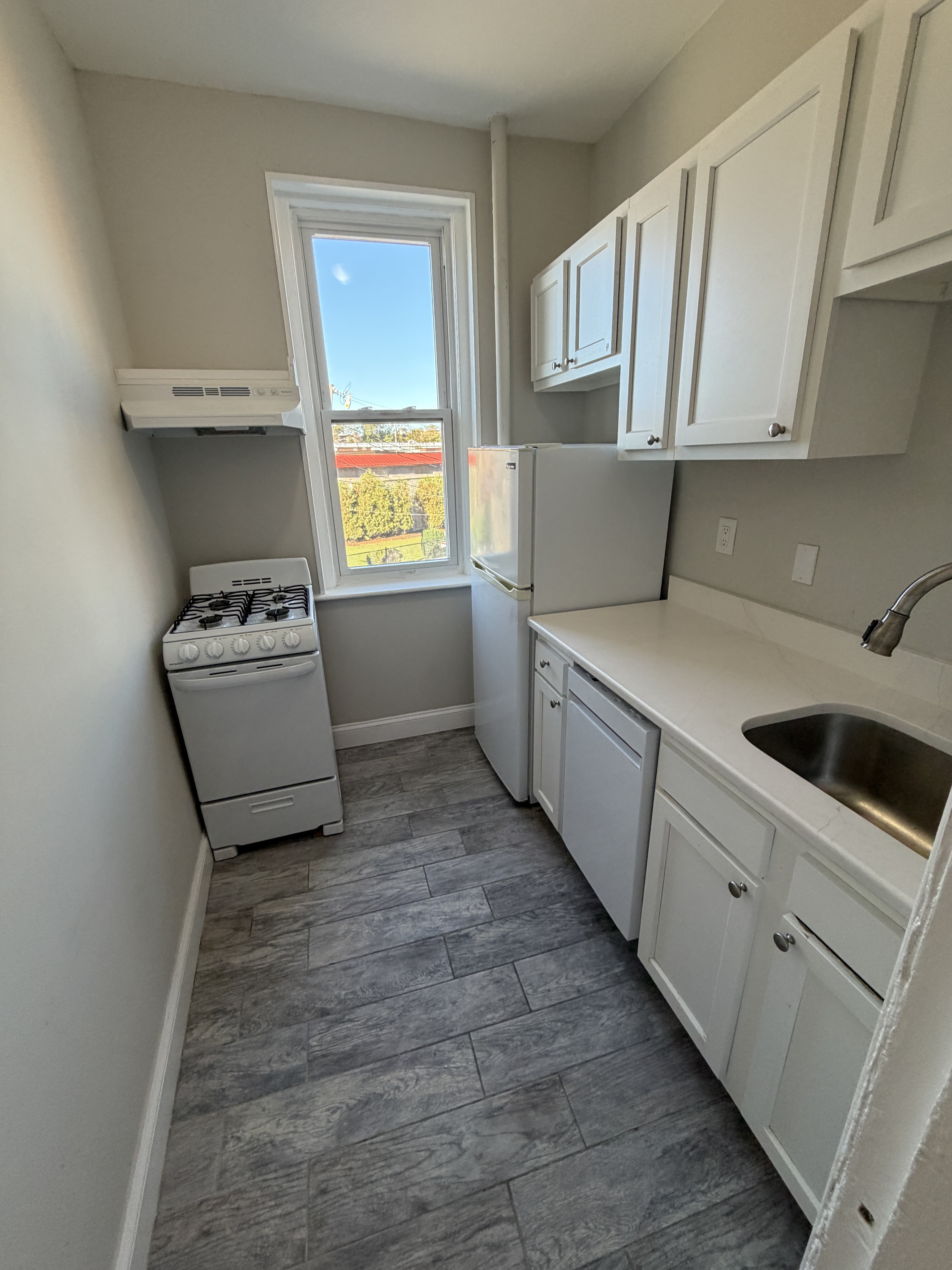 Photos of apartment on Commonwealth Ave.,Boston MA 02134