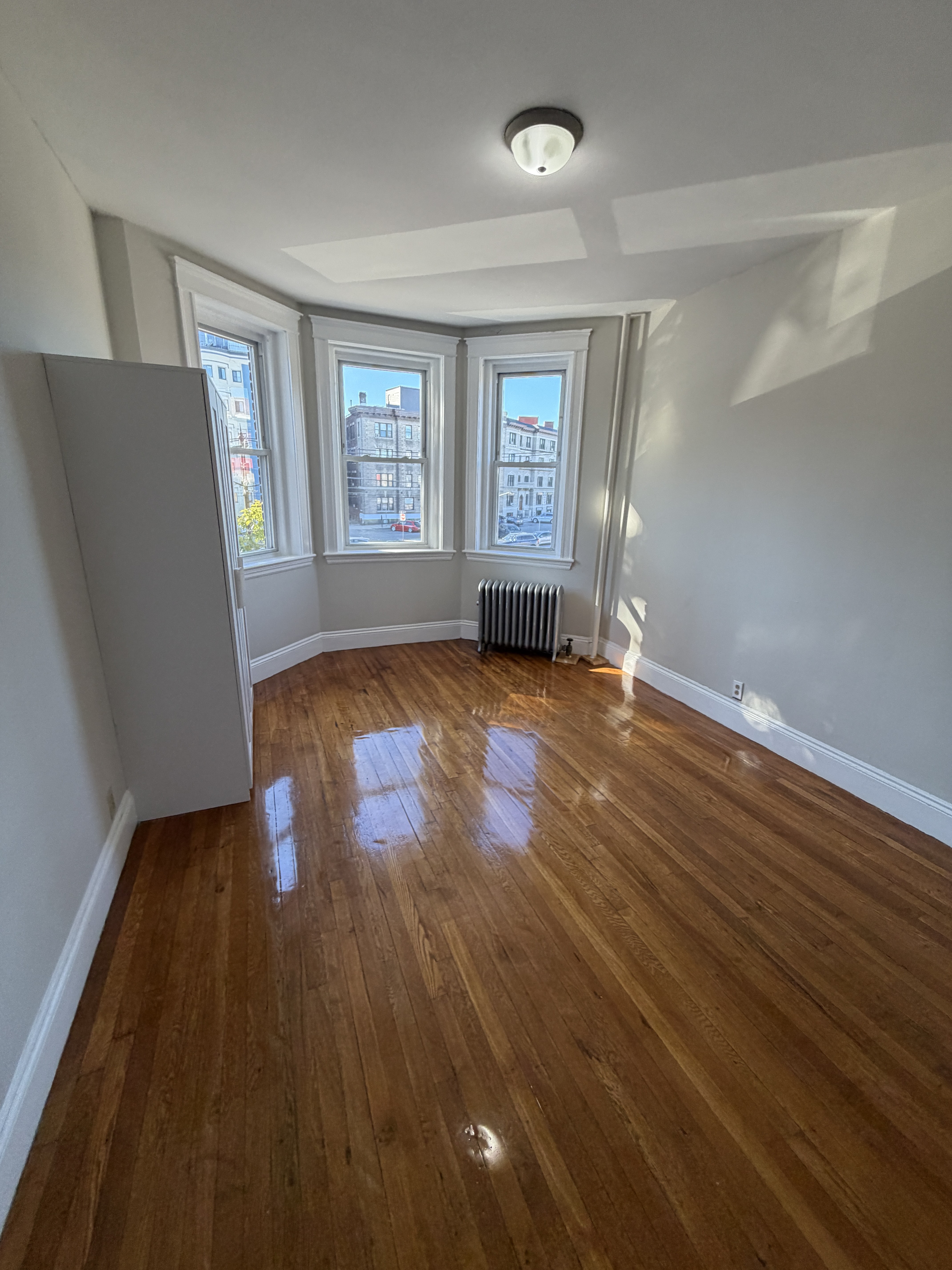 Photos of apartment on Commonwealth Ave.,Boston MA 02134
