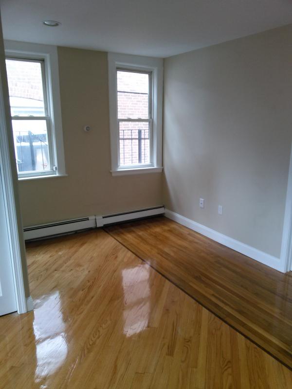 149 Endicott St, North End