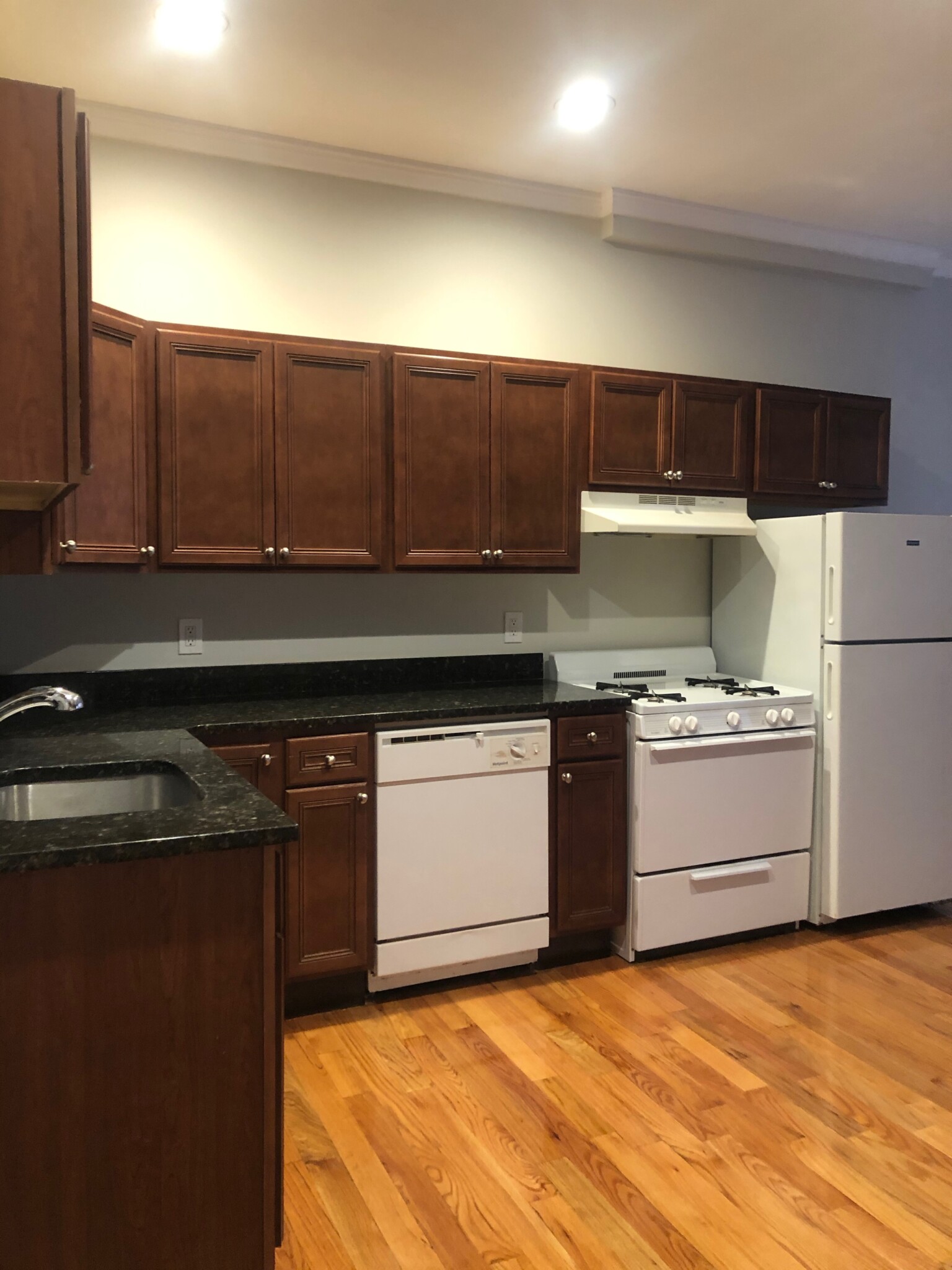 153 Salem St, North End