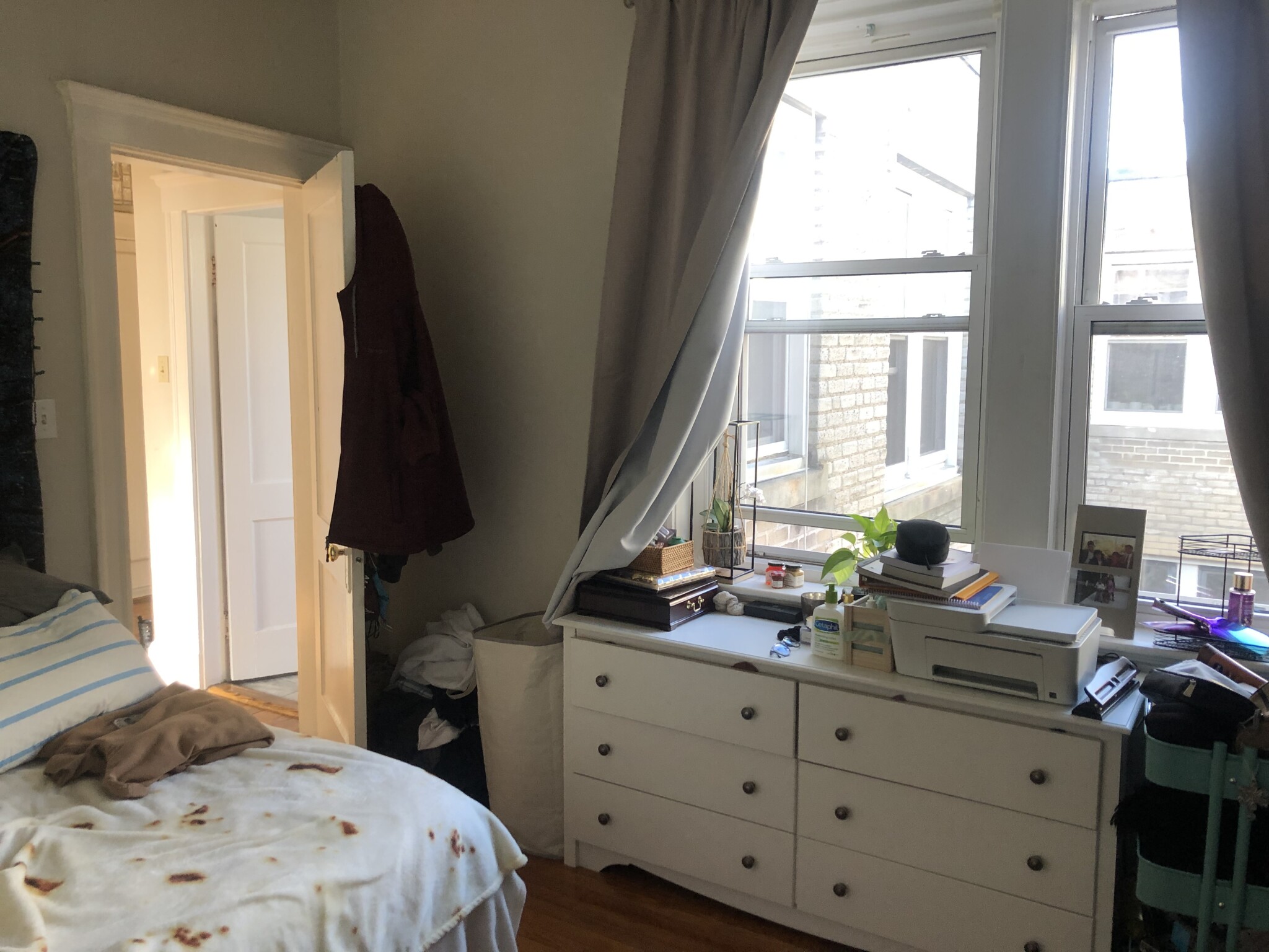 2 bed, 1 bath apartment for rent at 325 Summit Ave Unit 9, Brighton — photo 8 of 10