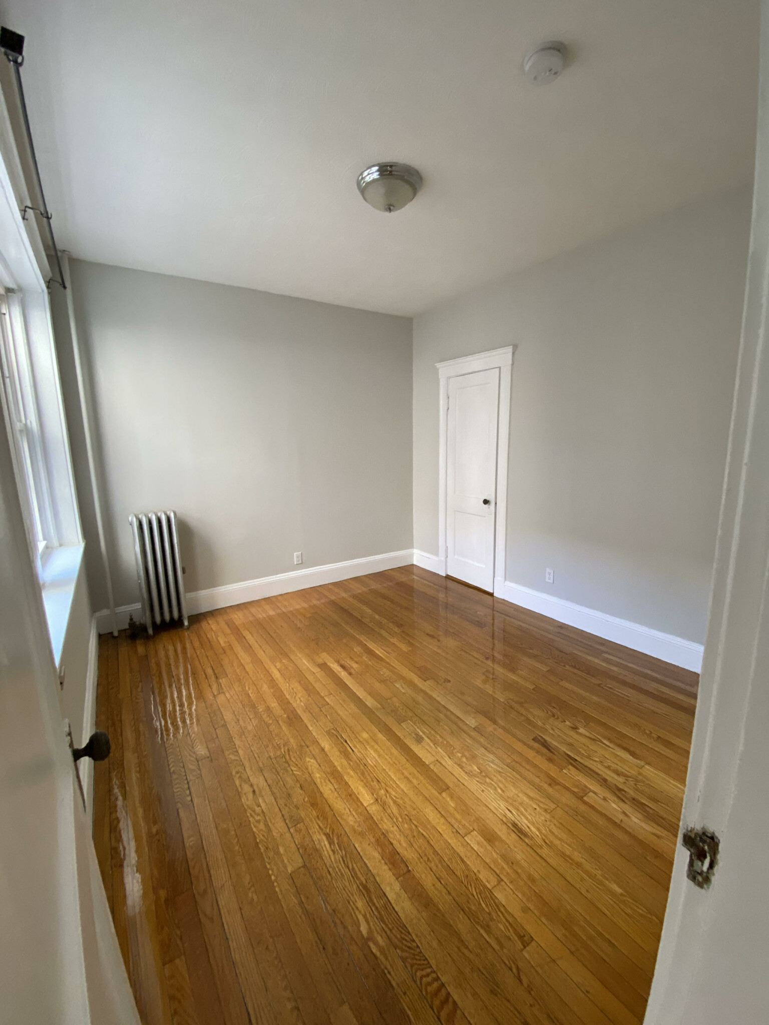 2 bed, 1 bath apartment for rent at 325 Summit Ave Unit 5, Brighton — photo 3 of 19