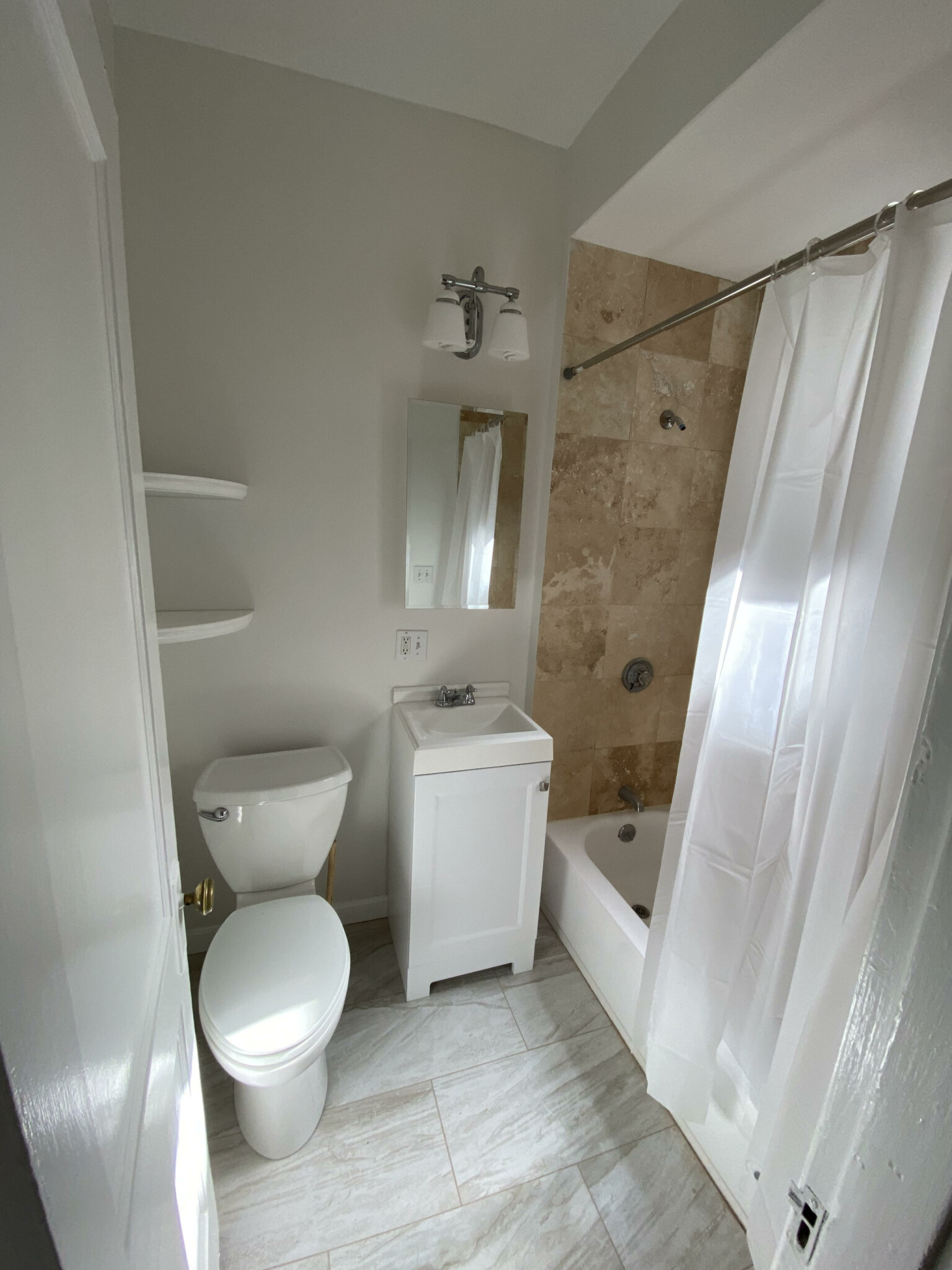 2 bed, 1 bath apartment for rent at 325 Summit Ave Unit 5, Brighton — photo 6 of 19