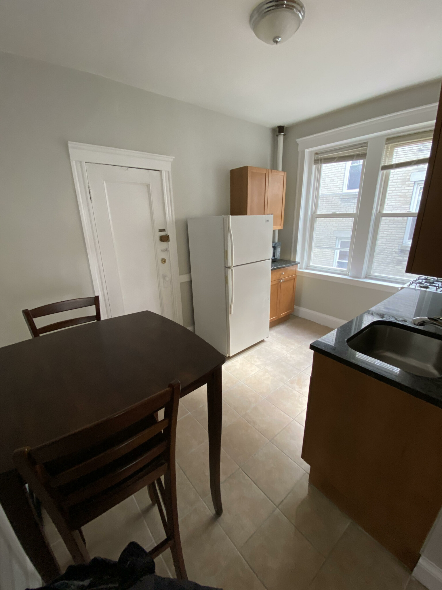 2 bed, 1 bath apartment for rent at 325 Summit Ave Unit 5, Brighton — photo 5 of 19