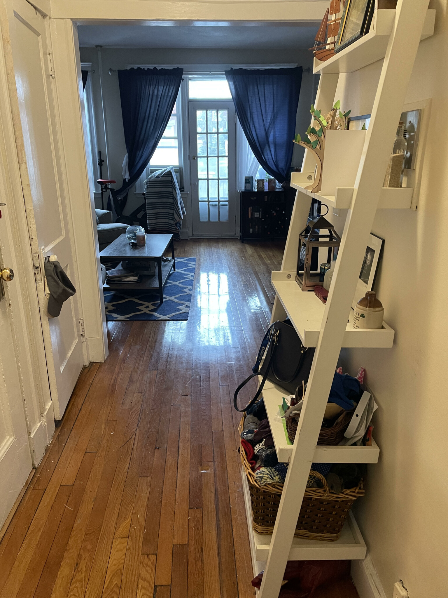 2 bed, 1 bath apartment for rent at 321 Summit Ave Unit 6, Brighton — photo 4 of 13