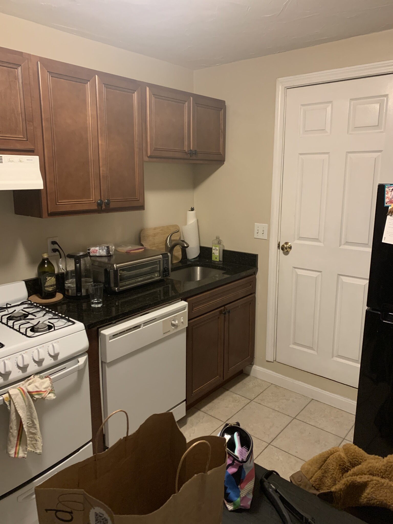 Listing featured image