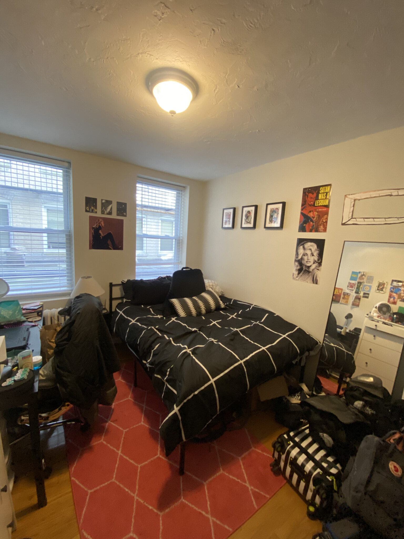 Rental image
