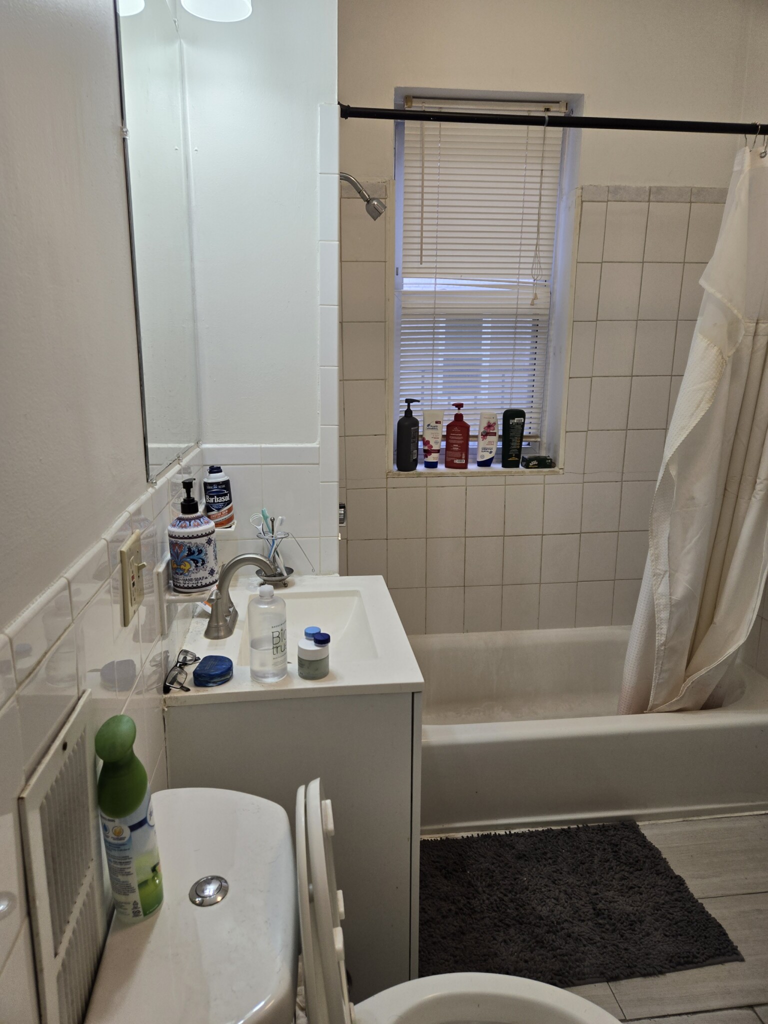 Rental image