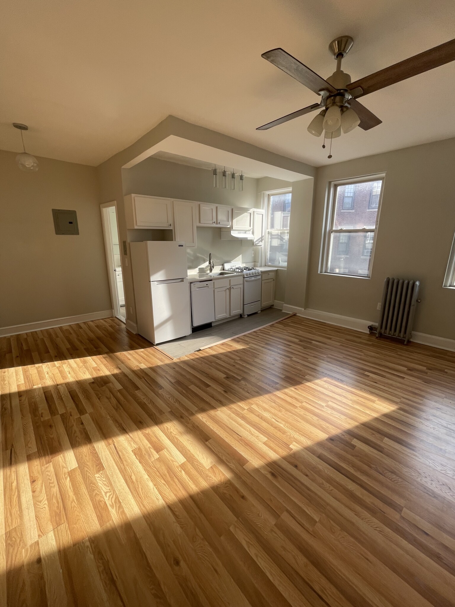 Photos of apartment on Commonwealth Ave.,Boston MA 02134