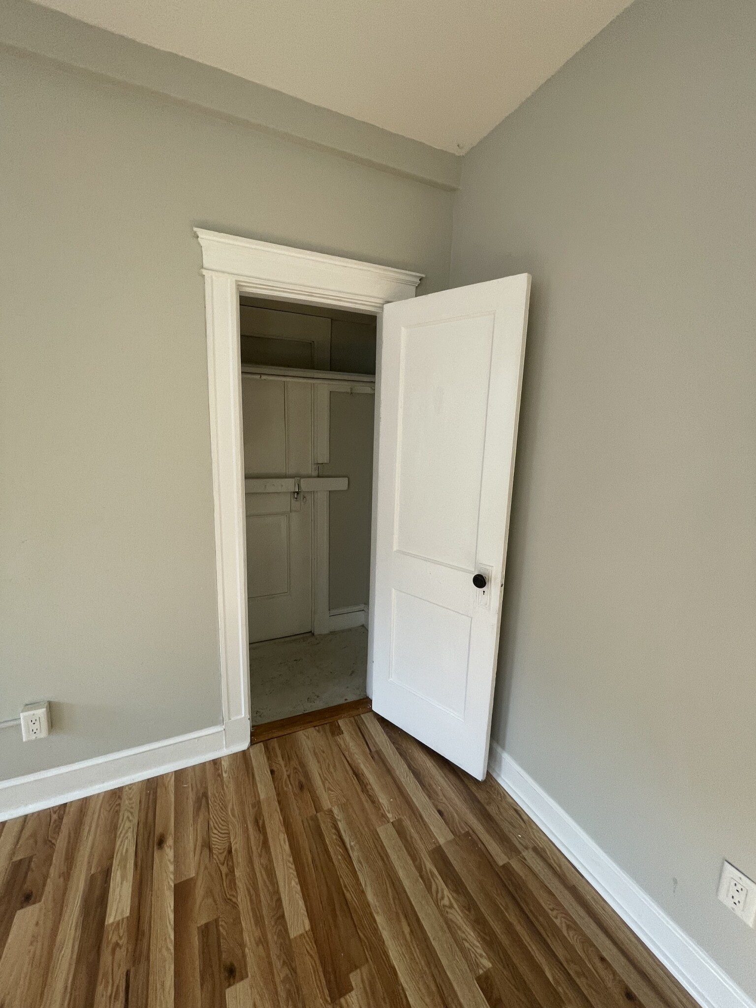 Photos of apartment on Commonwealth Ave.,Boston MA 02134