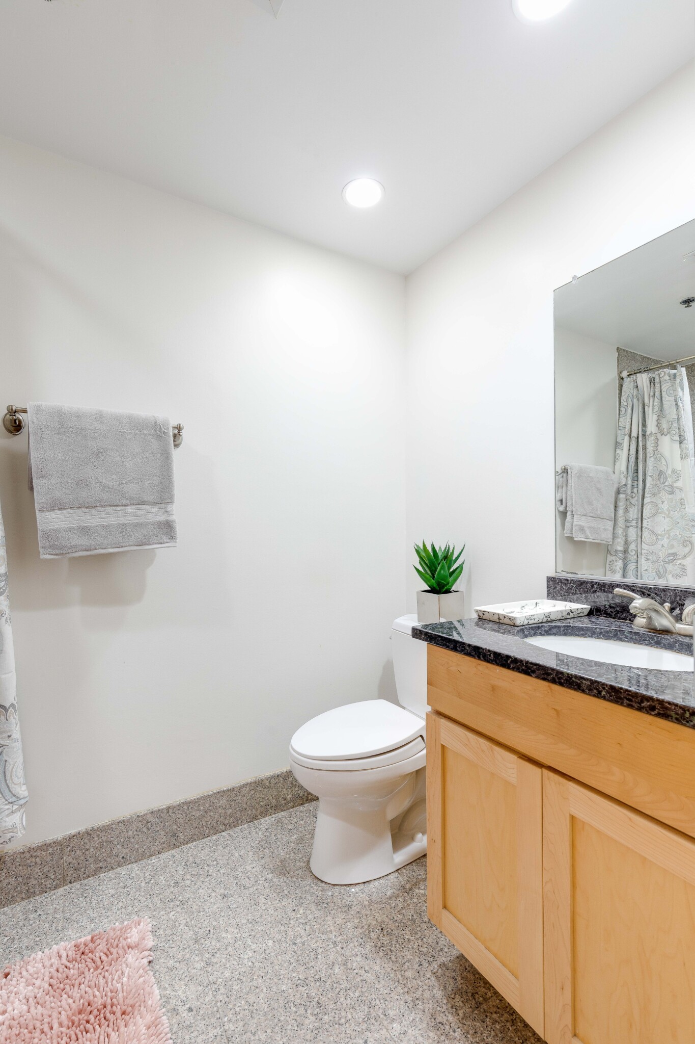 254 Friend St, West End