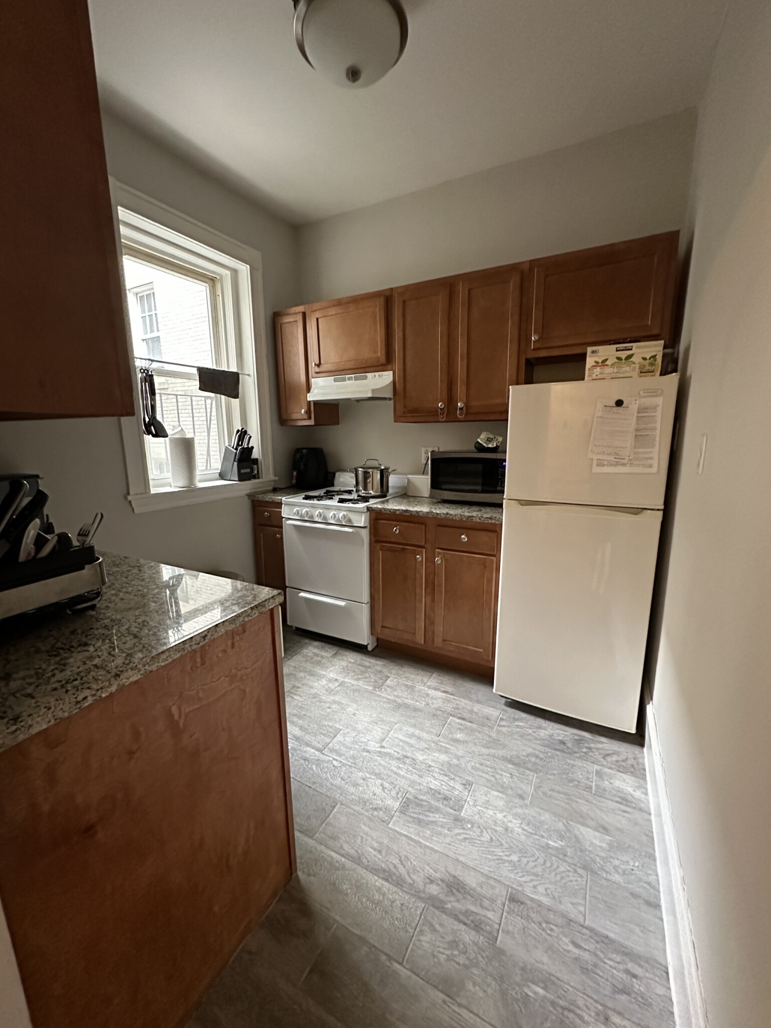 Photos of apartment on Commonwealth Ave.,Boston MA 02134
