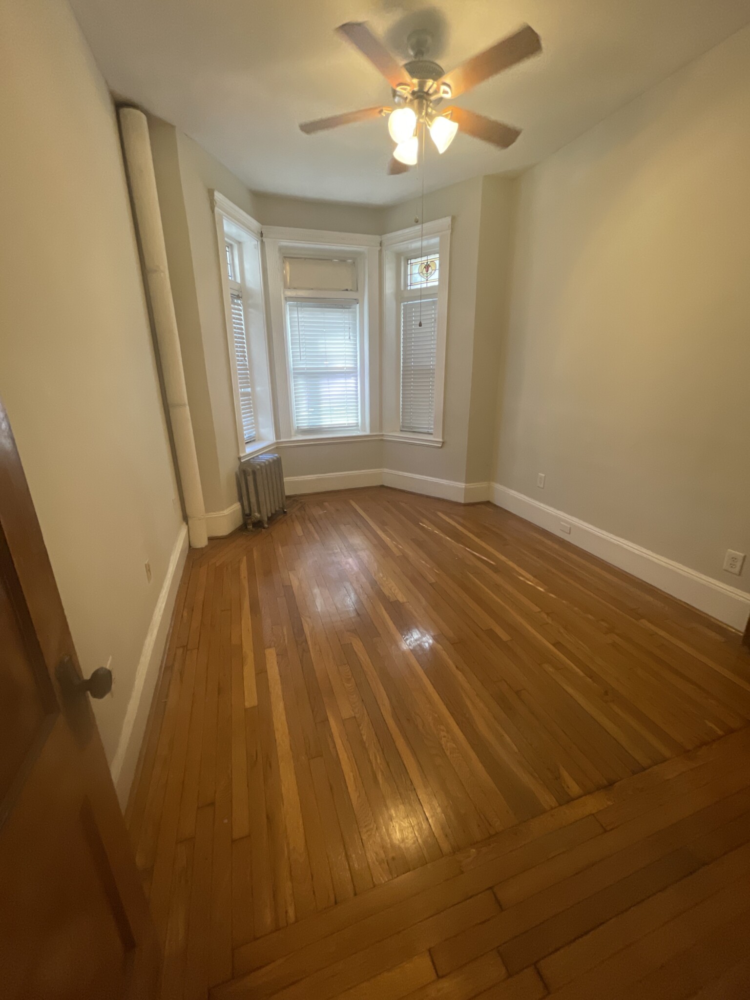 Rental image