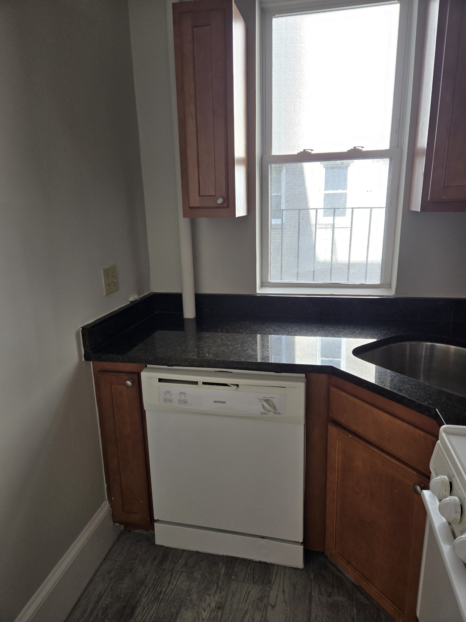 Photos of apartment on Commonwealth Ave.,Boston MA 02134