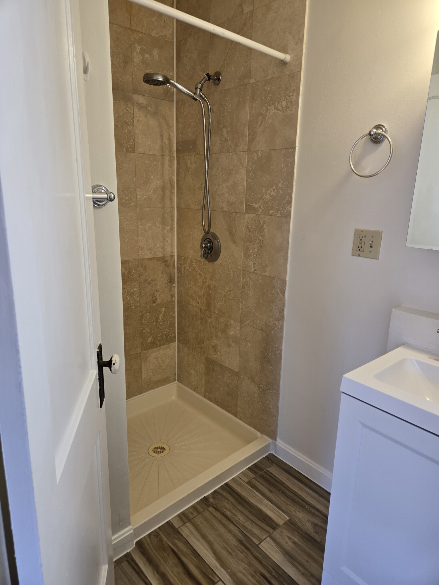 Photos of apartment on Commonwealth Ave.,Boston MA 02134