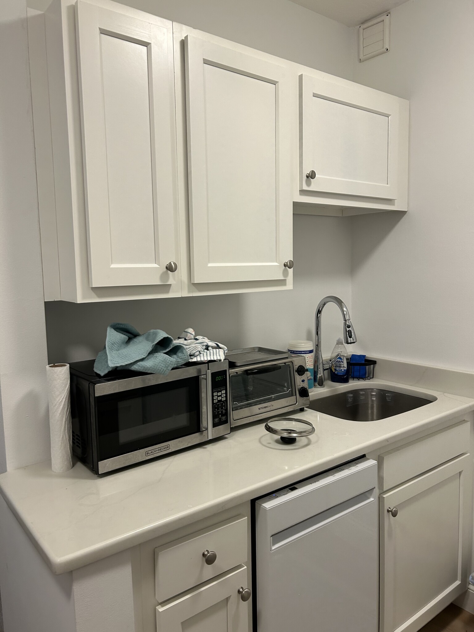 Photos of apartment on Hemenway St.,Boston MA 02115