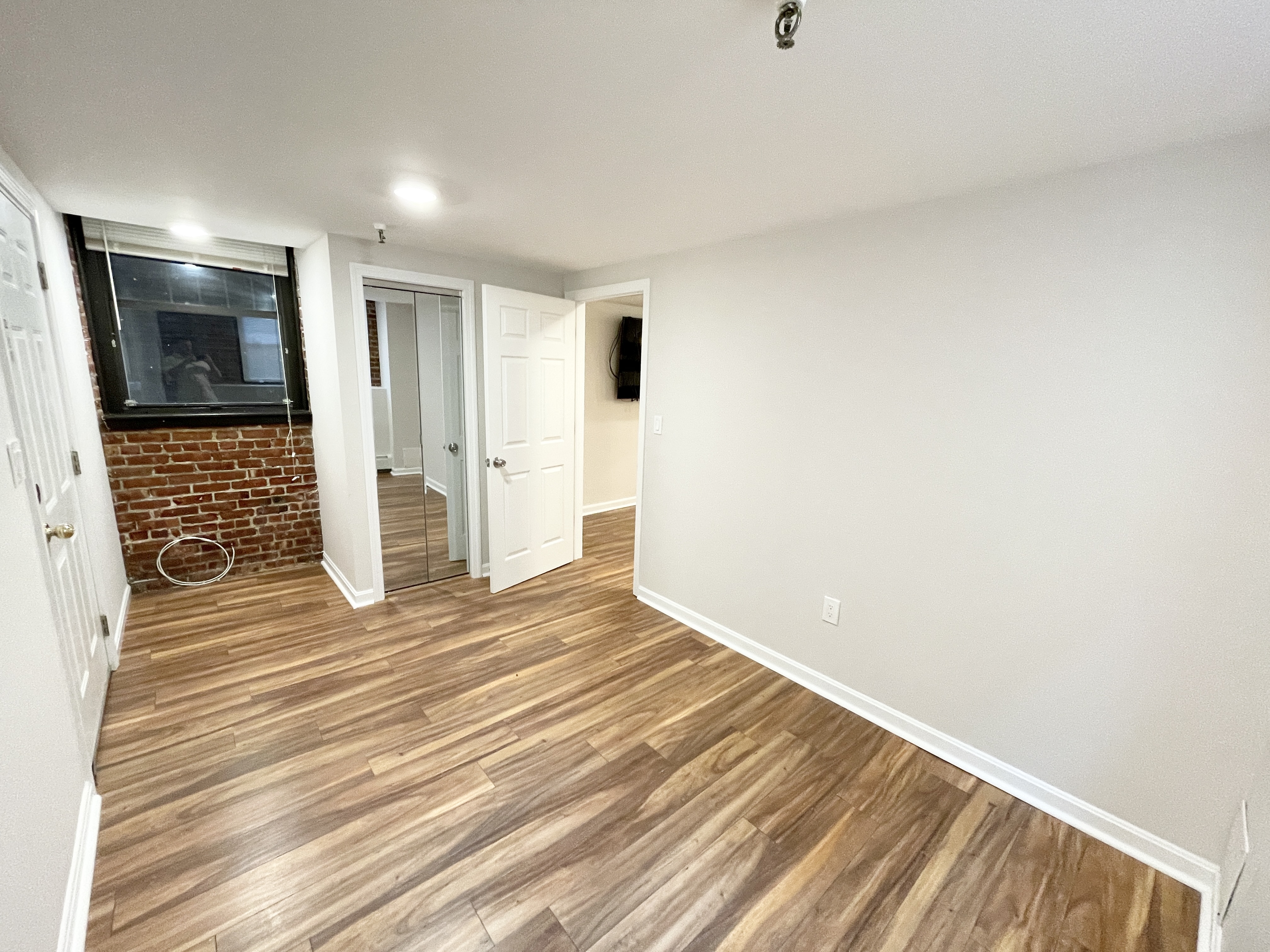 4 bed, 2 bath apartment for rent at 39 Hemenway St Unit 27, Fenway — photo 16 of 21