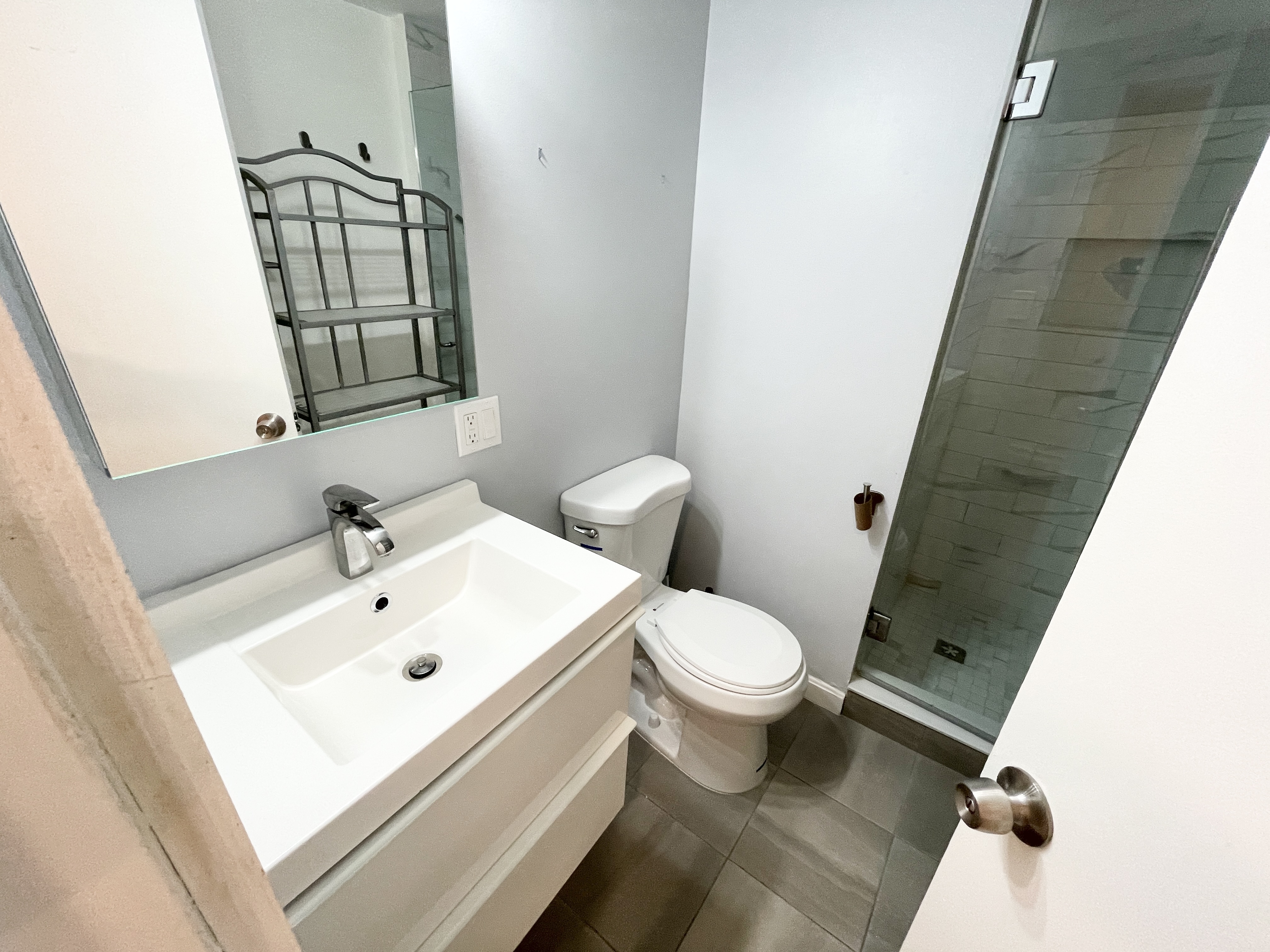 4 bed, 2 bath apartment for rent at 39 Hemenway St Unit 27, Fenway — photo 10 of 21