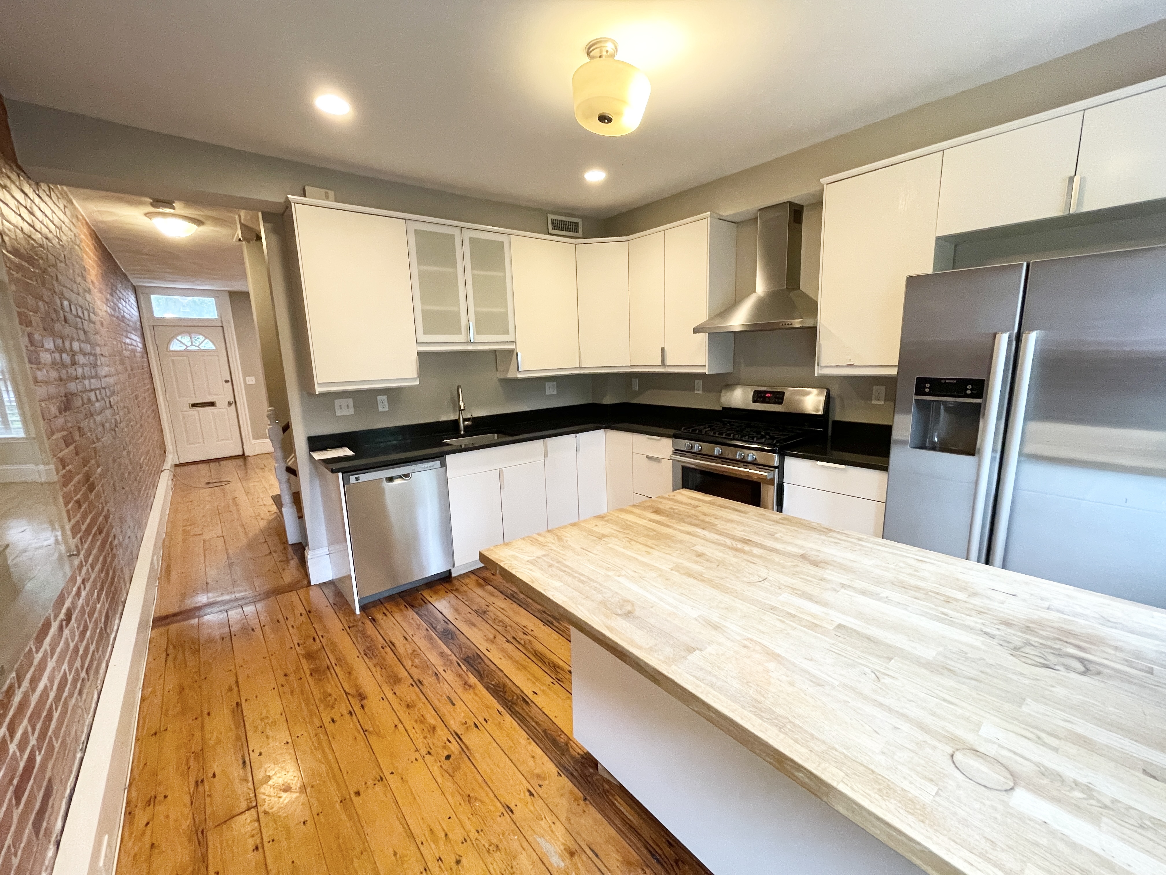 3 bed, 2 bath apartment for rent at 51 Greenwich St Unit 1, South End — photo 7 of 20