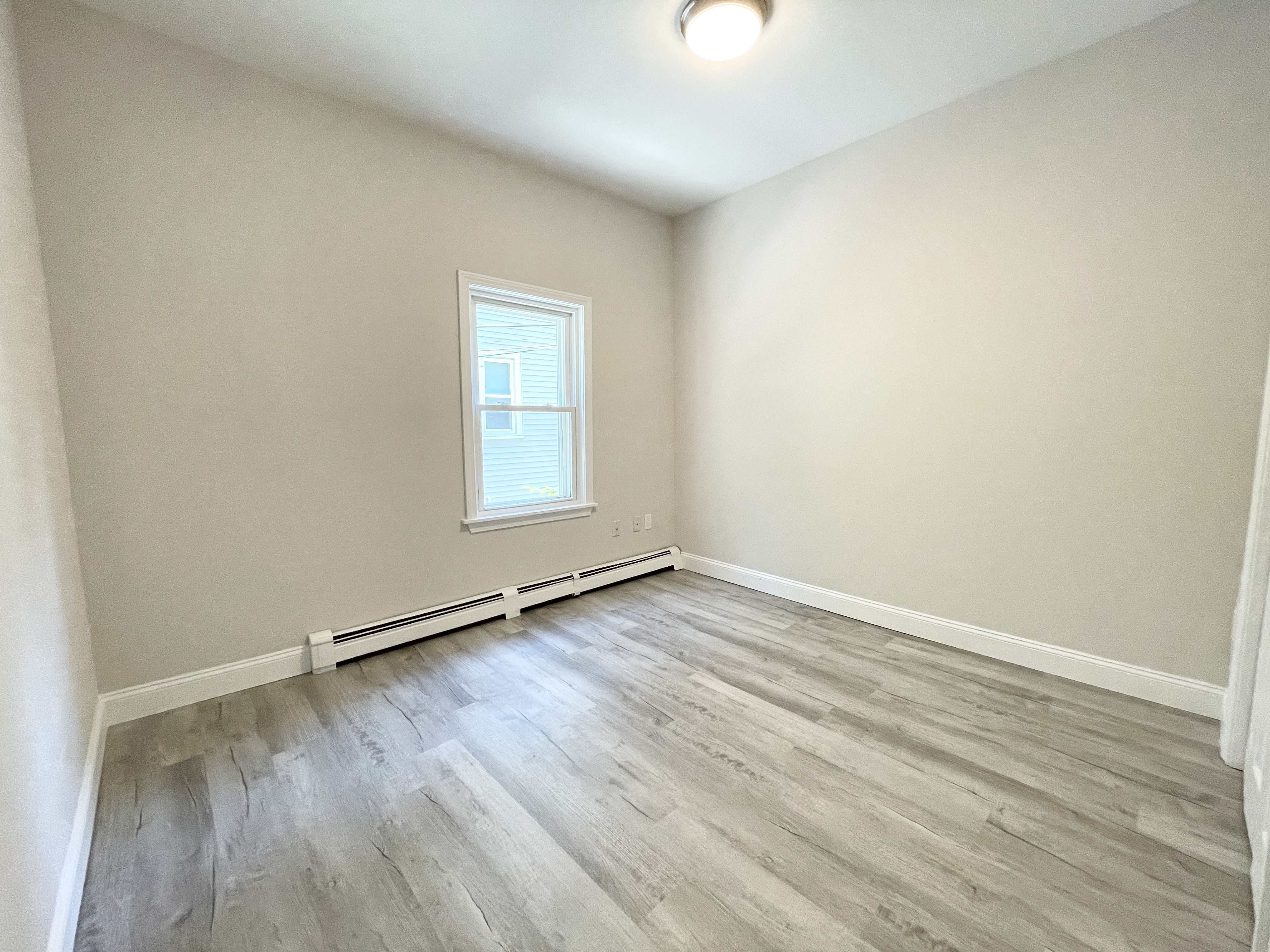 174 Bolton St, South Boston