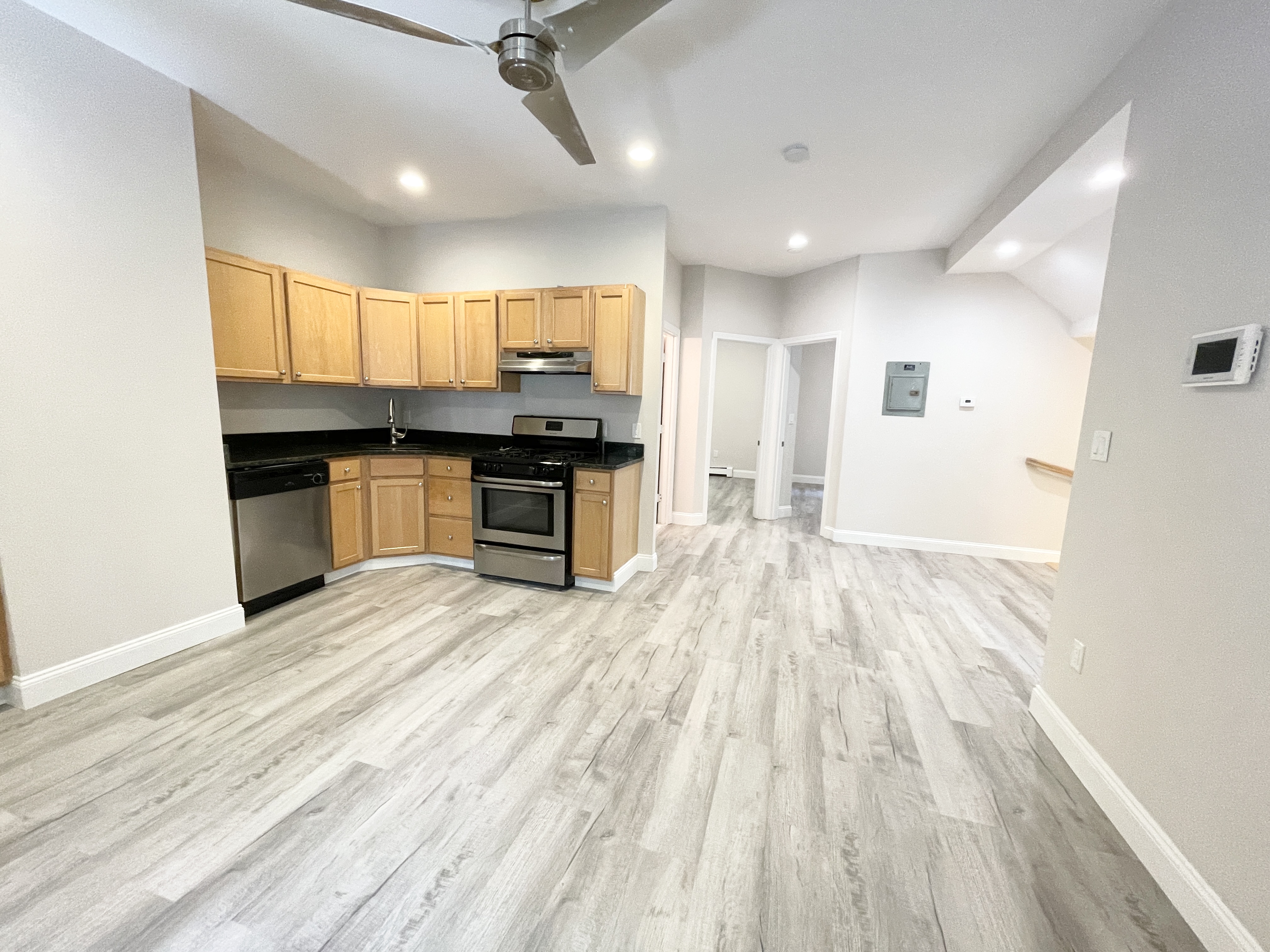 174 Bolton St, South Boston