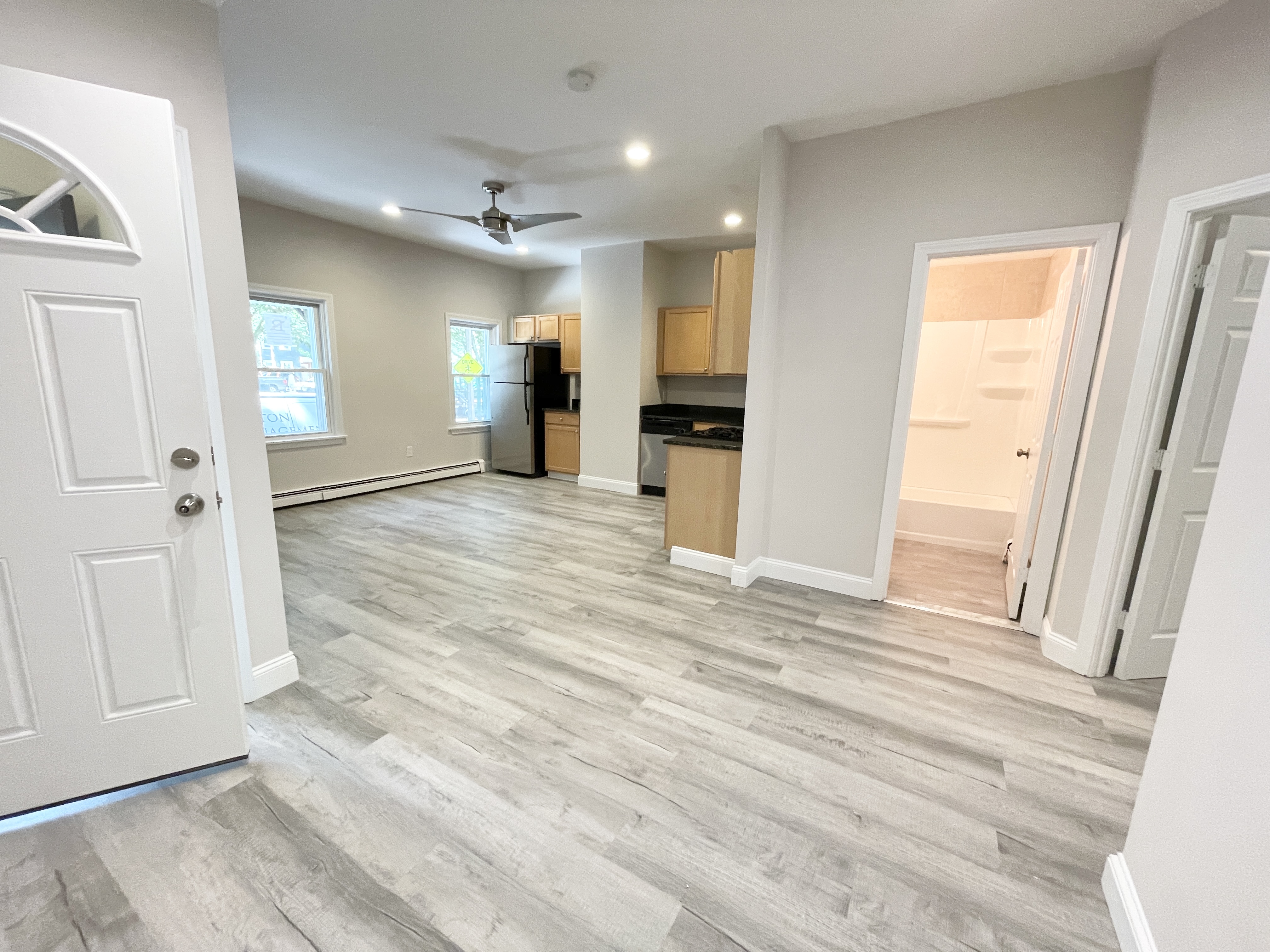 174 Bolton St, South Boston