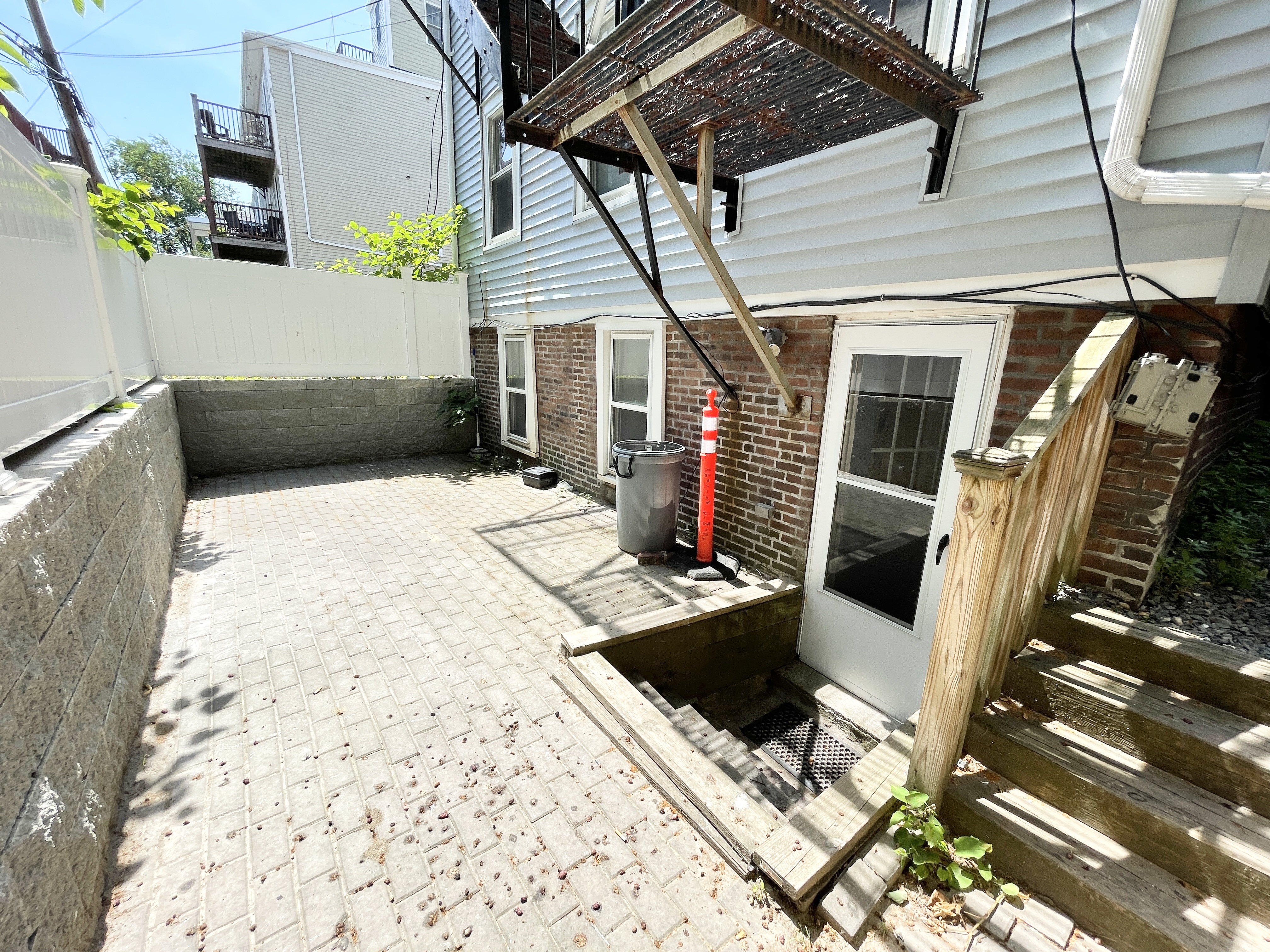 174 Bolton St, South Boston