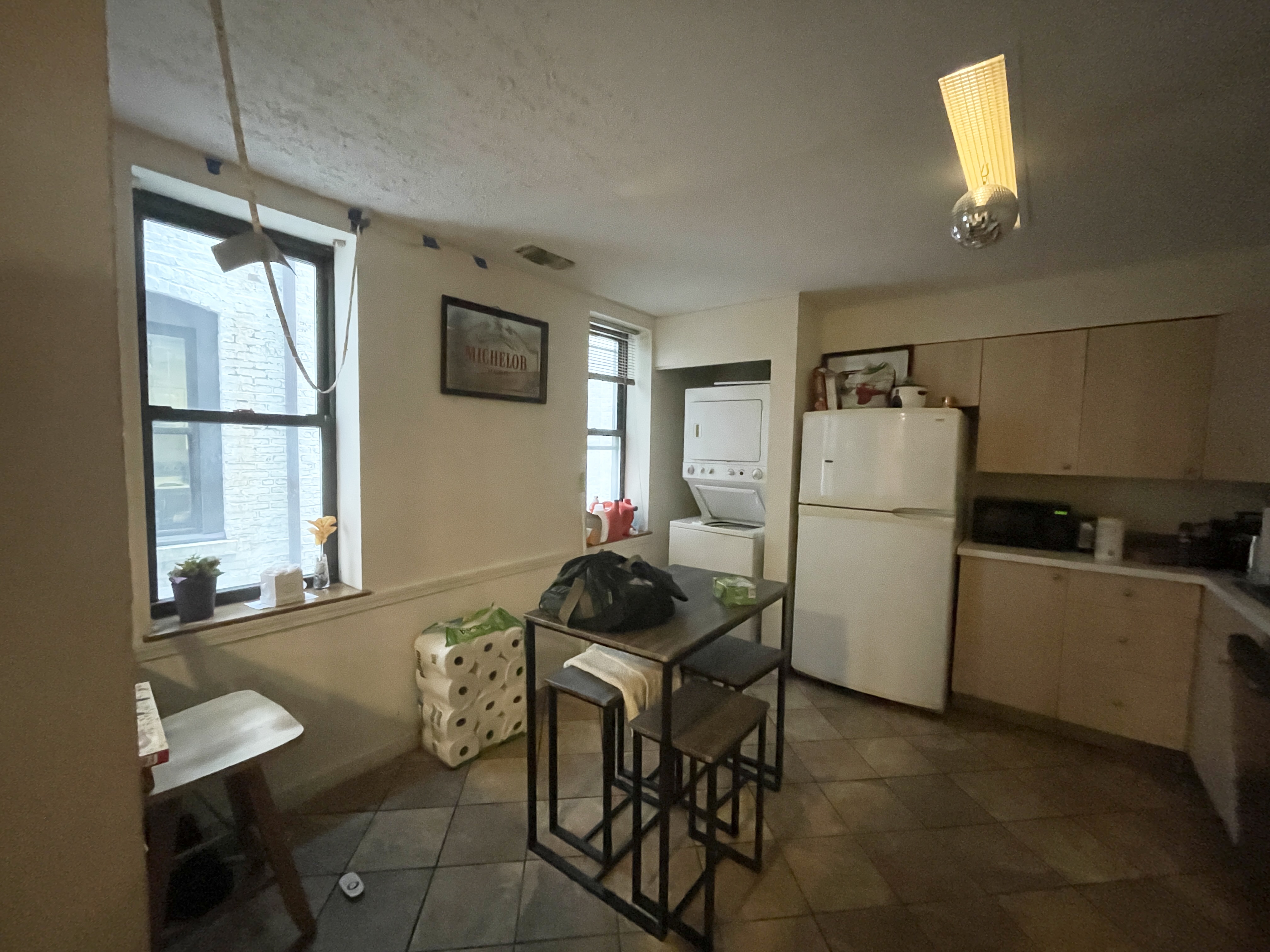 3 bed, 1 bath apartment for rent at 71 Gainsborough St Unit 100, Fenway — photo 3 of 18