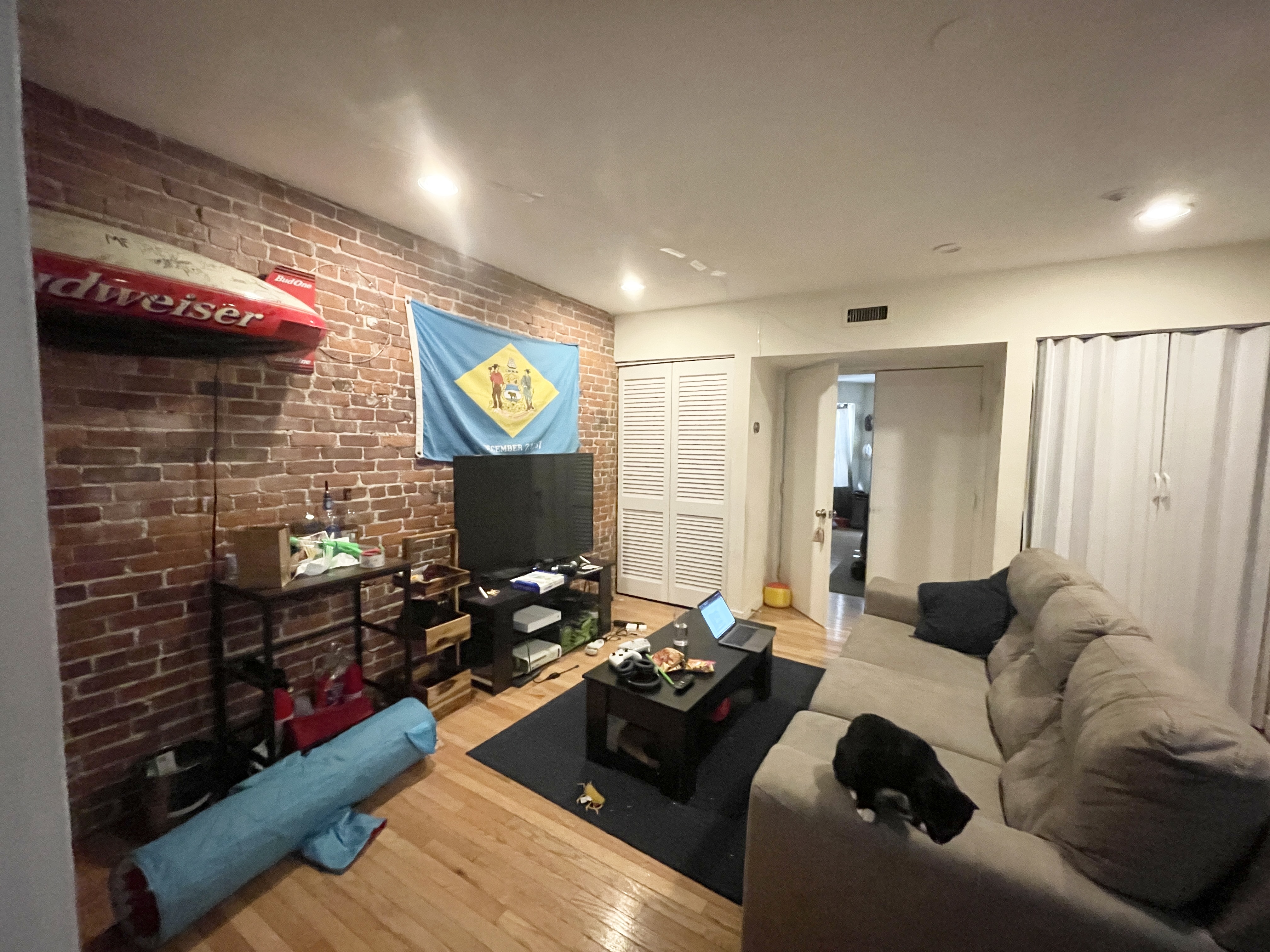 3 bed, 1 bath apartment for rent at 71 Gainsborough St Unit 100, Fenway — photo 5 of 18
