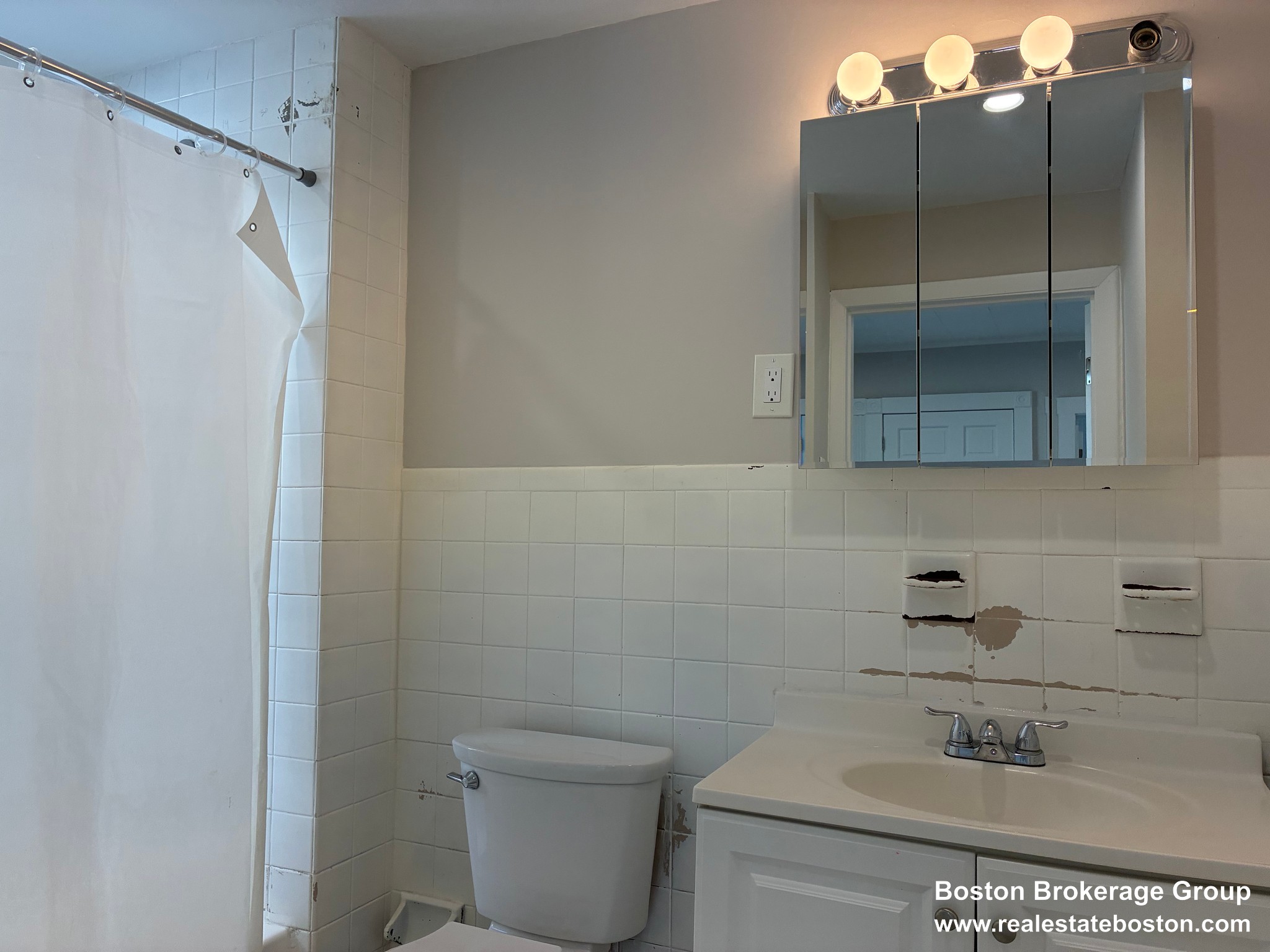 Photos of apartment on Howell St.,Boston MA 02125