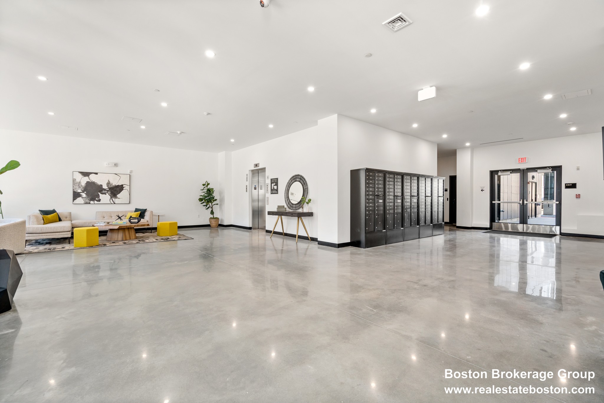 Photos of apartment on Broadway,Everett MA 