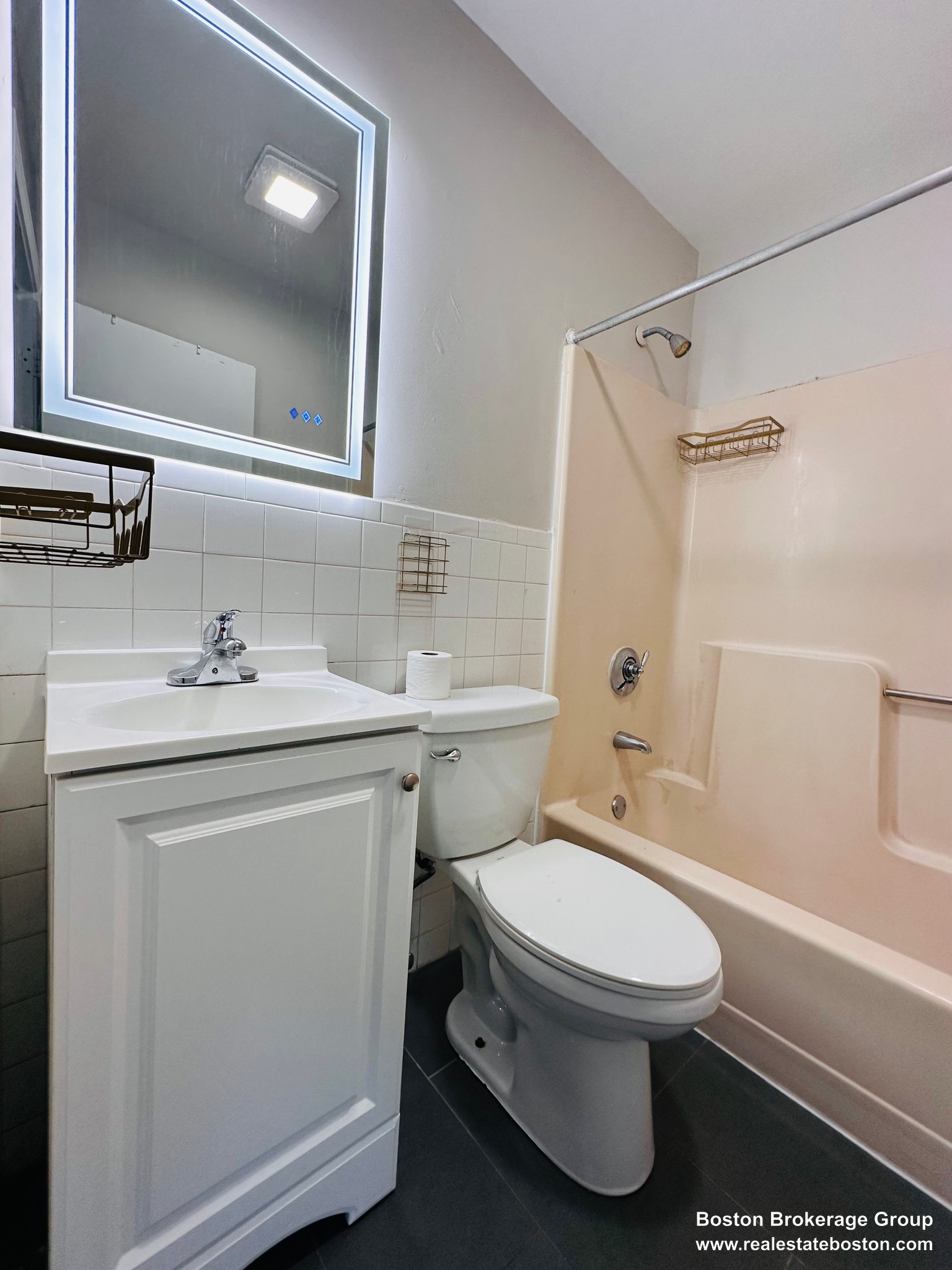 Photo 5 of 96 Hammond St. Unit 4