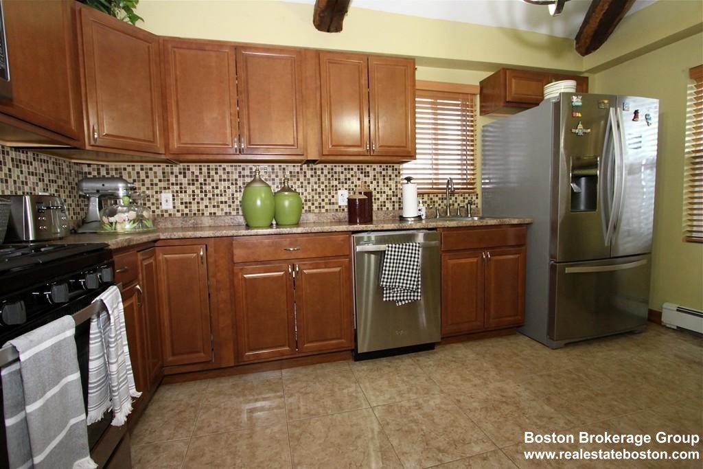 56 Crescent Ave, Dorchester