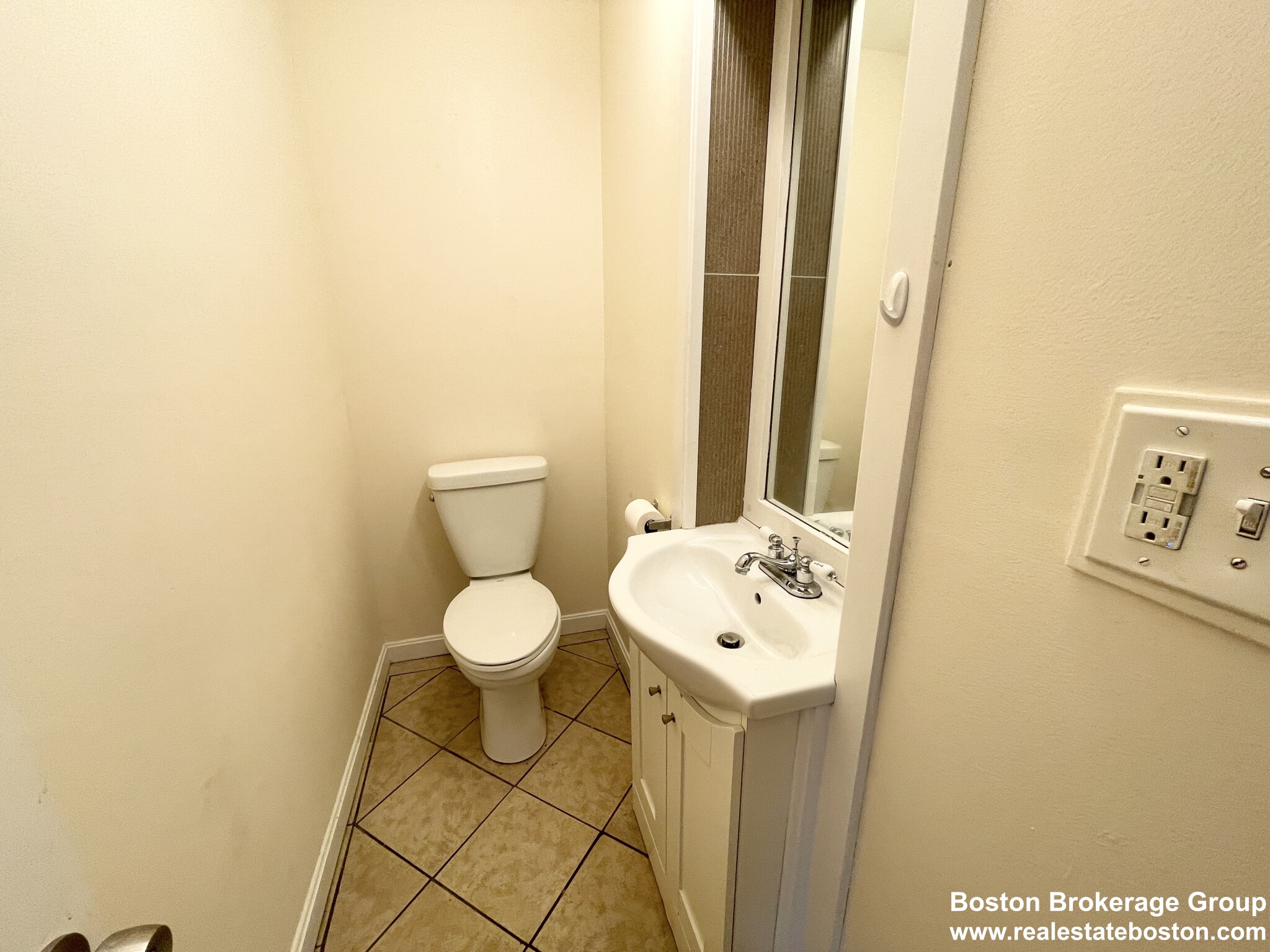 1 Folsom Ave, Mission Hill