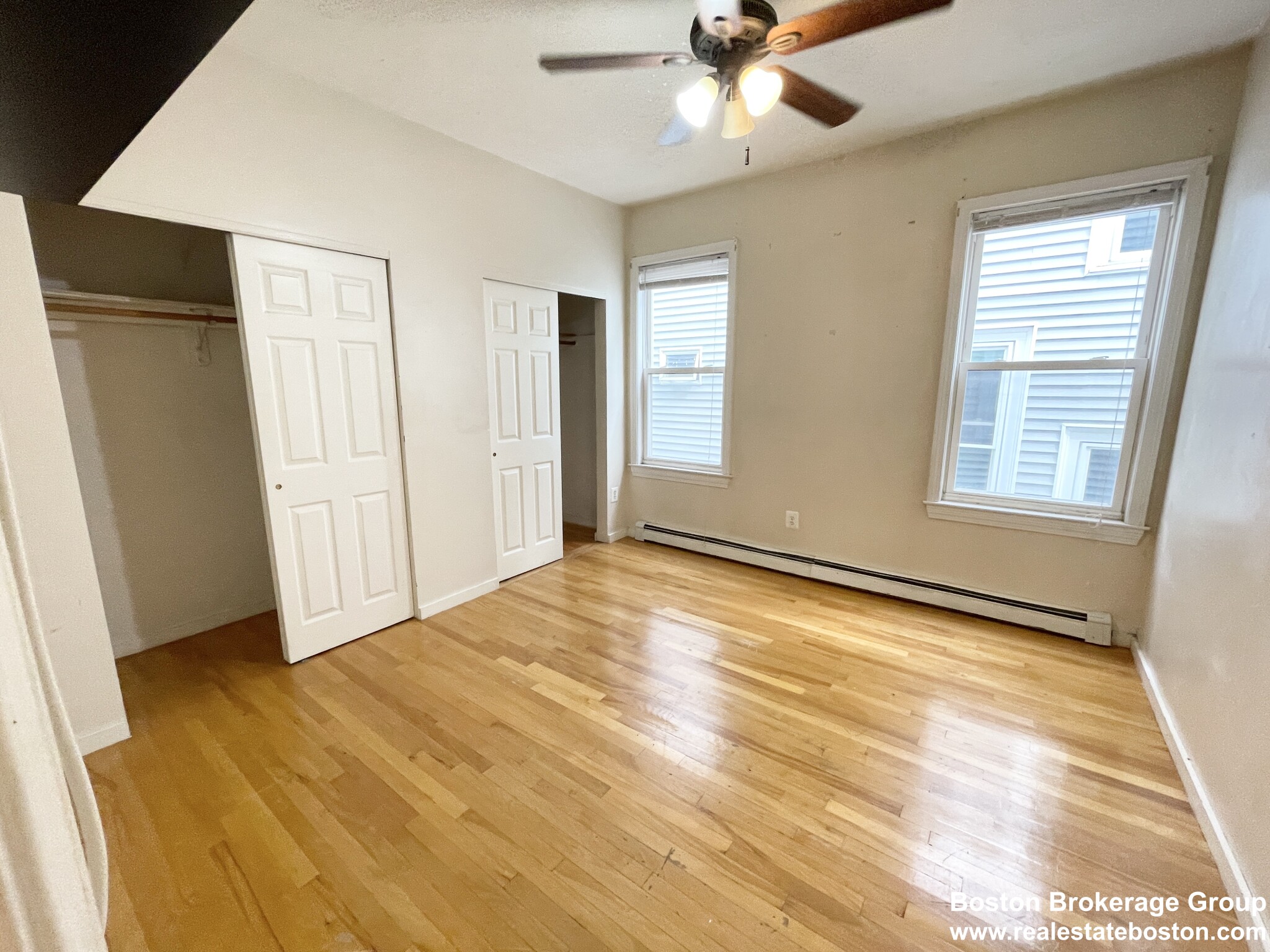 7 Iroquois St, Mission Hill