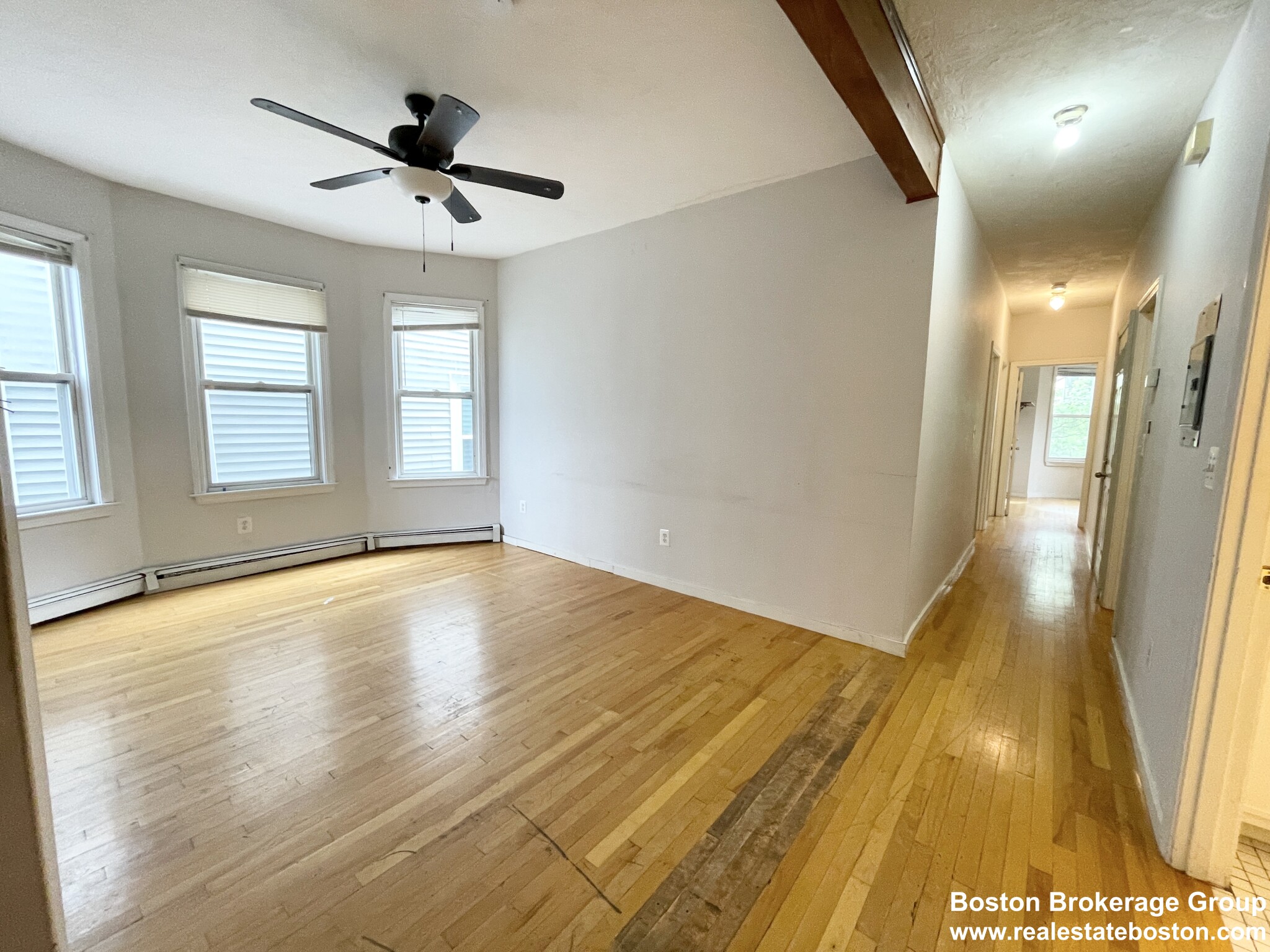 7 Iroquois St, Mission Hill