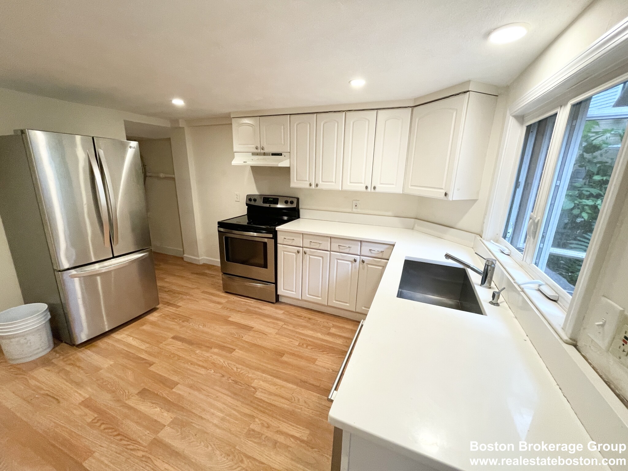 16 Greenwich St, South End