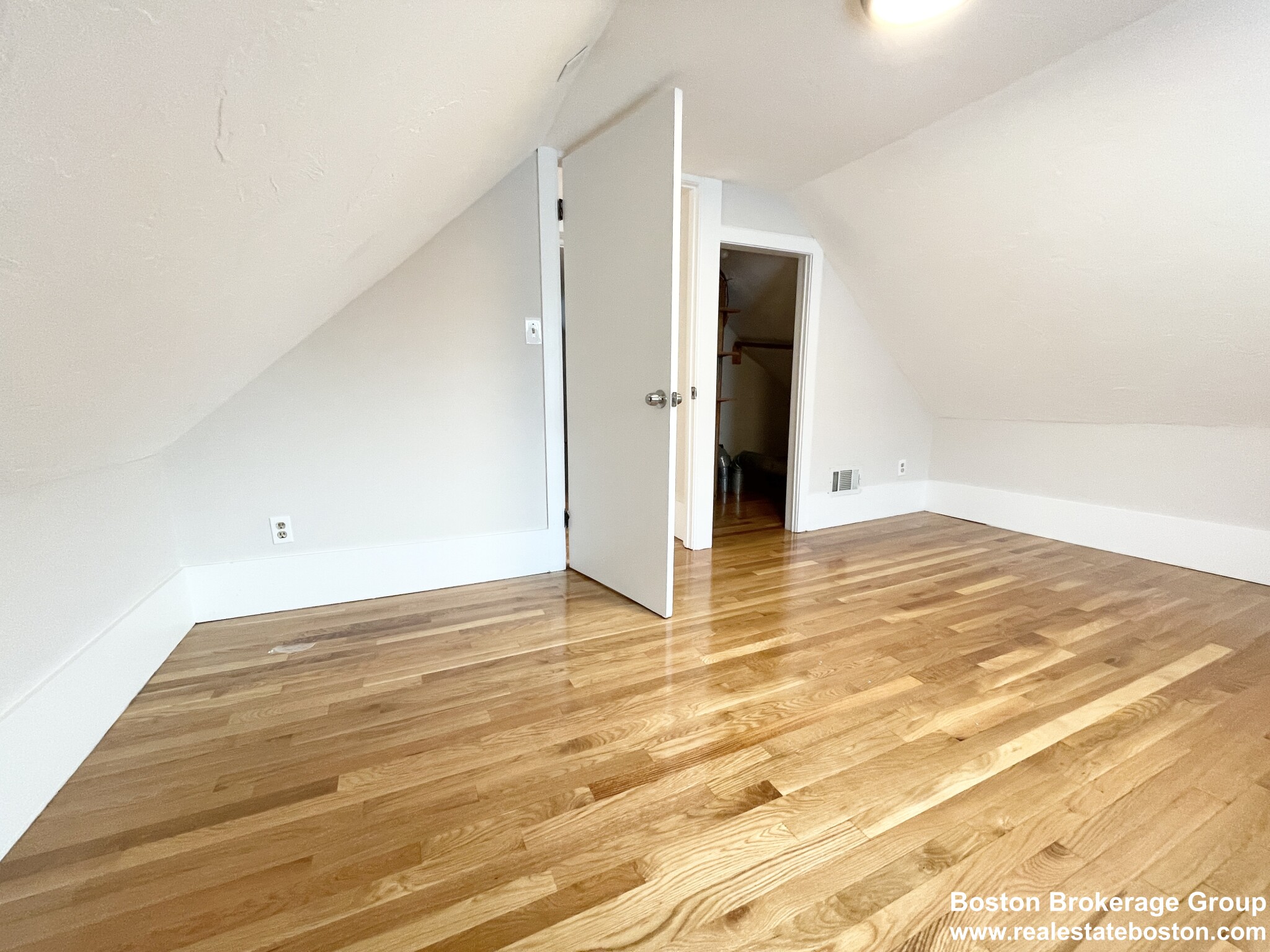 19 Locust St, Dorchester