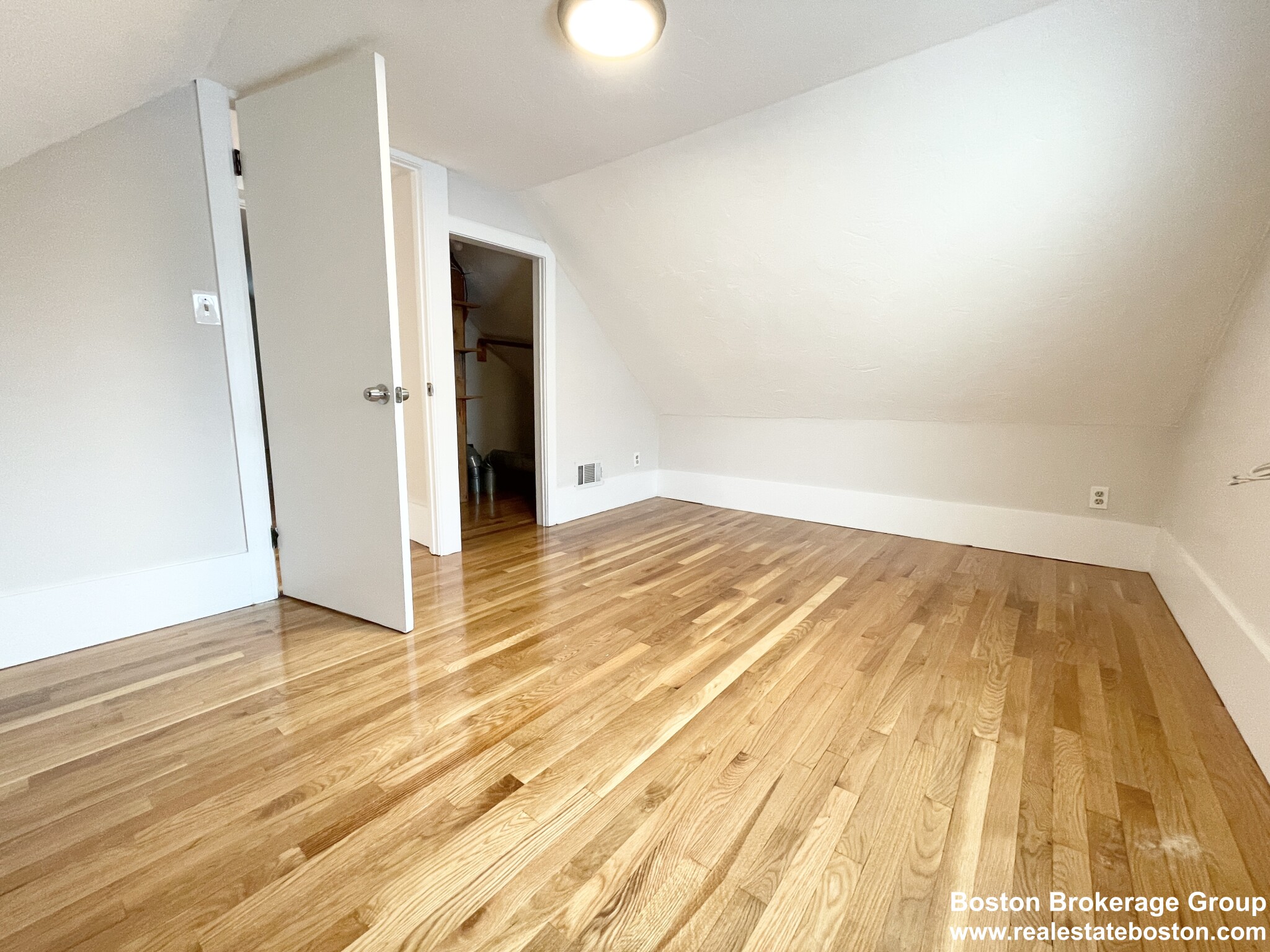 19 Locust St, Dorchester